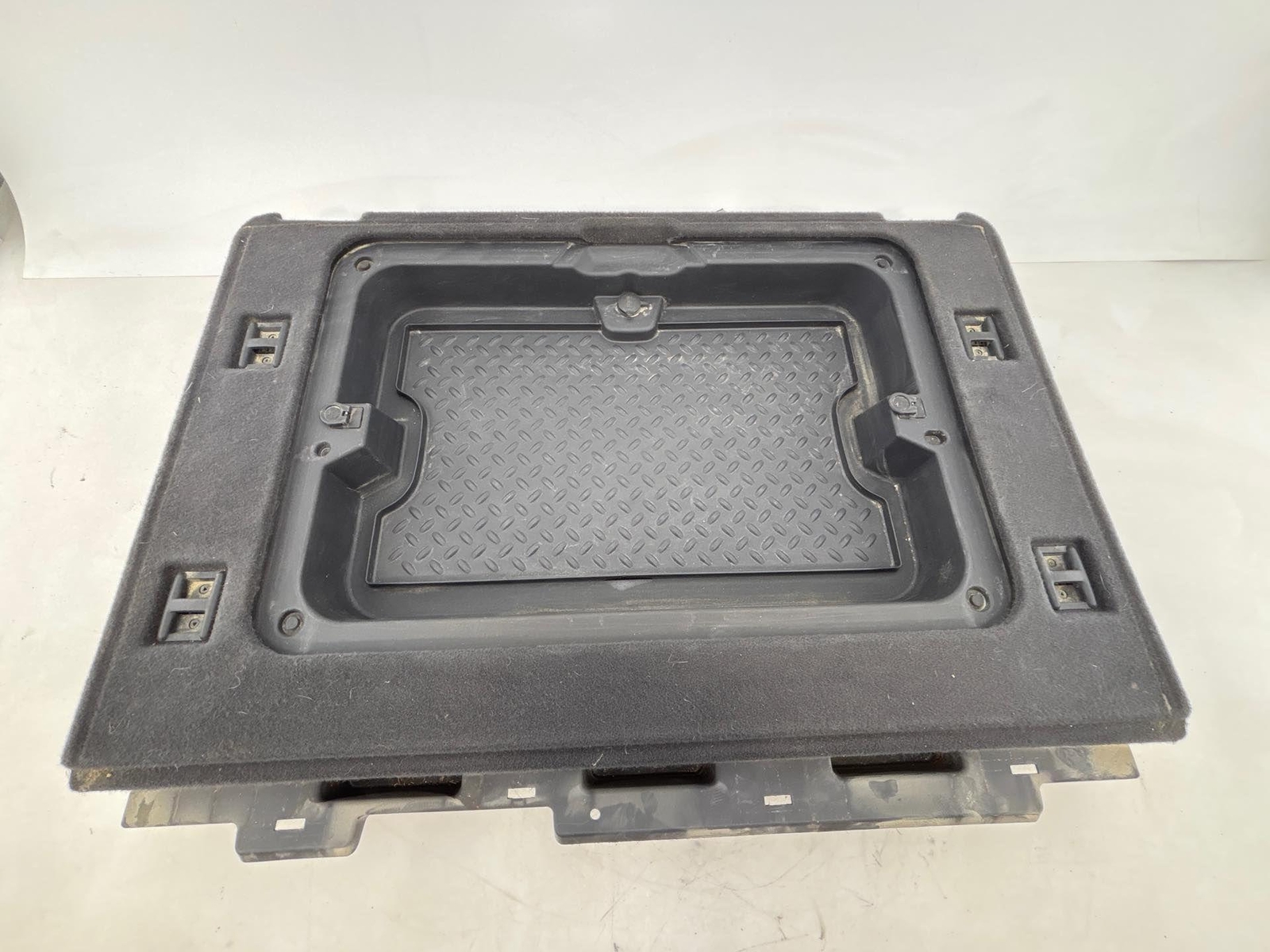 2010 Jeep Liberty Lighting Rear Trunk Floor Storage Oem