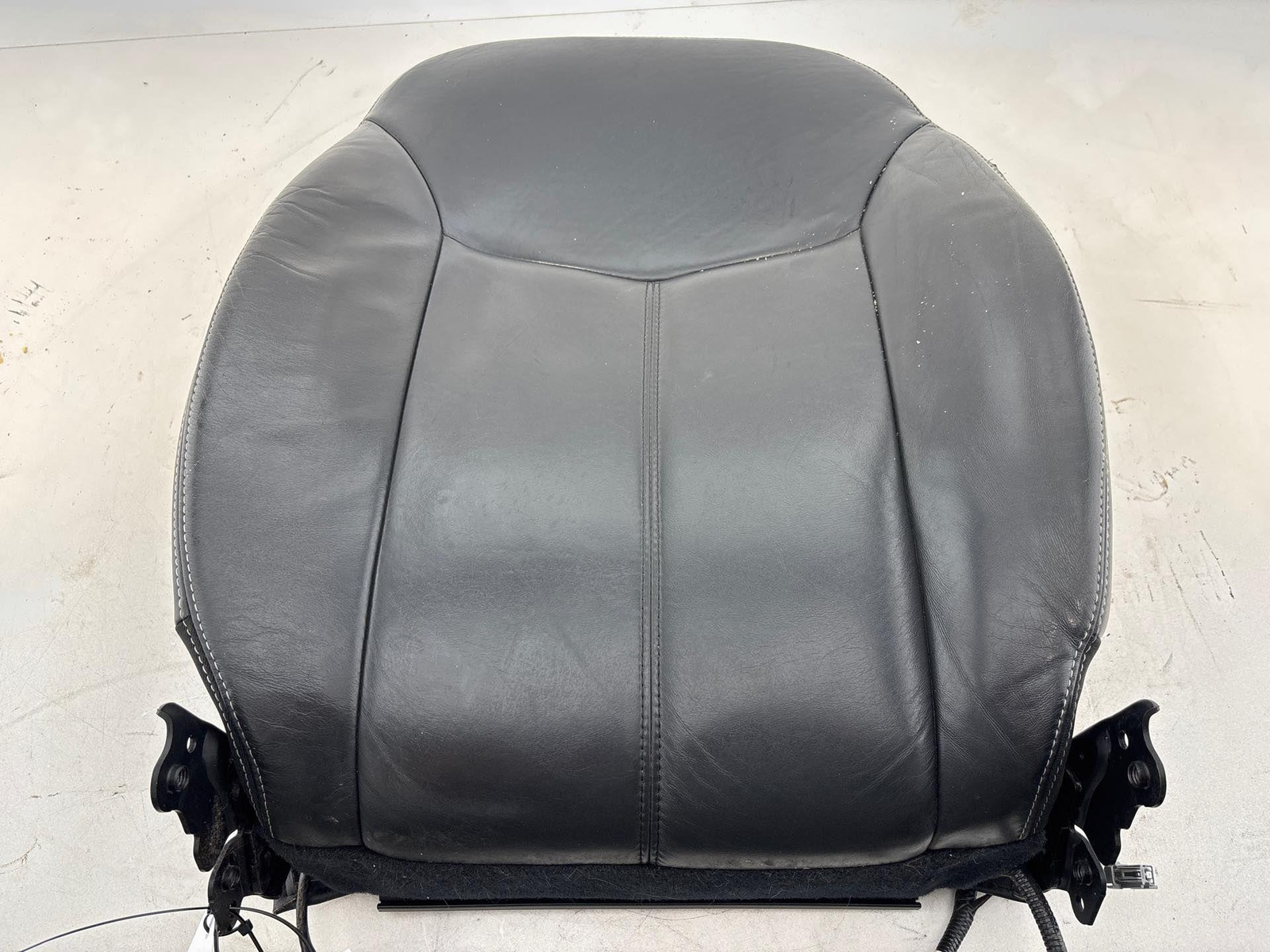 2011-2014 Dodge Avenger Front Driver Side Upper Seat Cushion Black Leather Oem