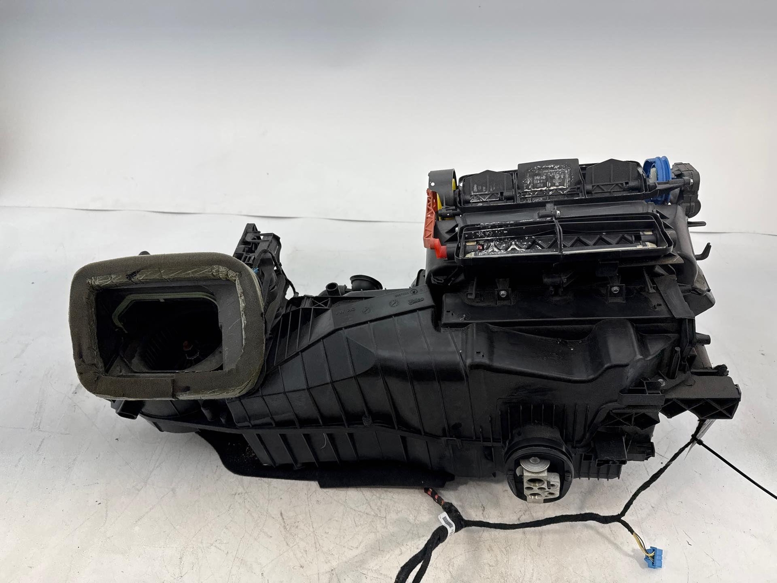 2010 - 2014 Volkswagen Jetta Sportwagen Hvac Heater Box Blower Oem