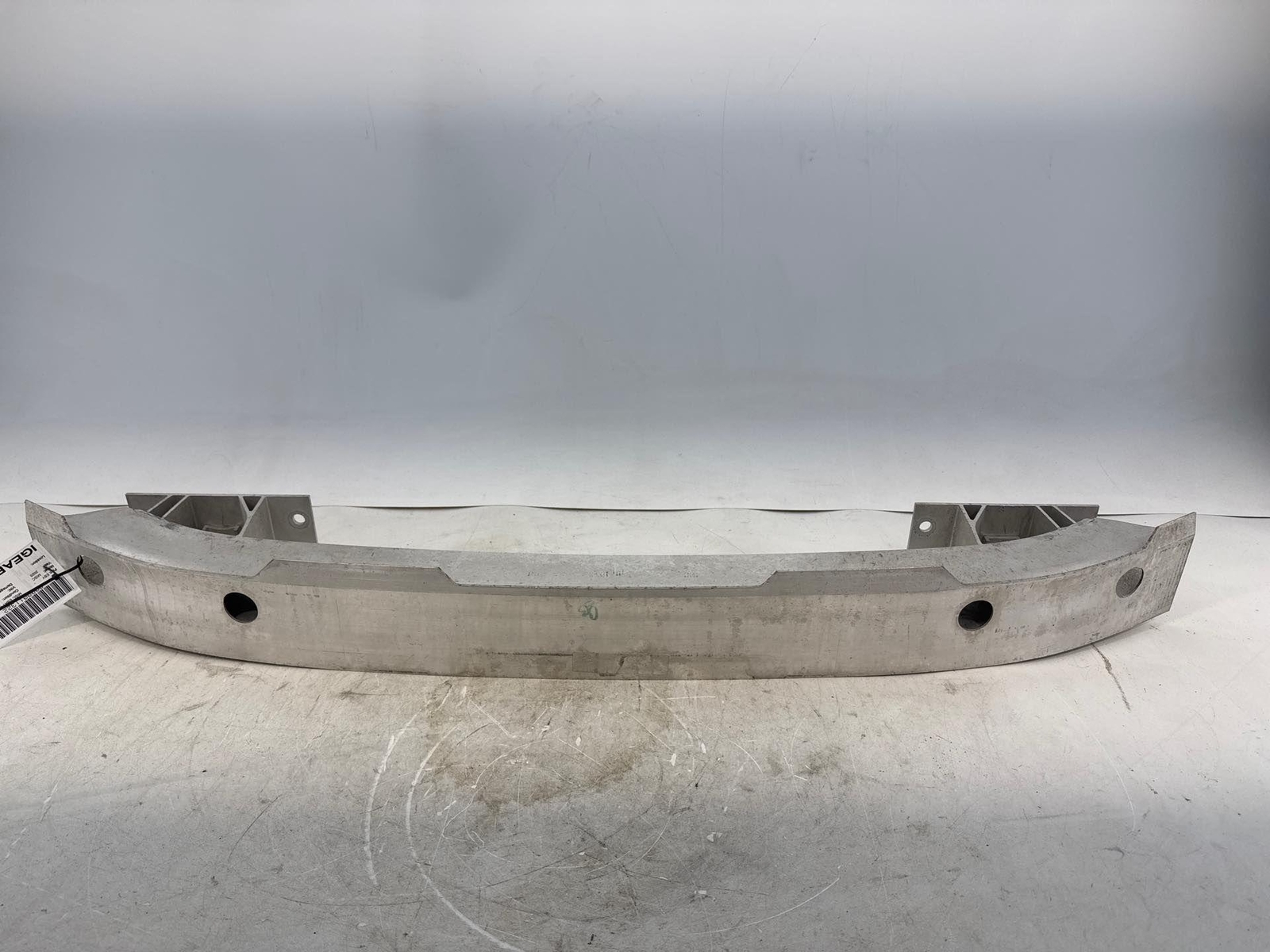 2013-2019 Cadillac Xts Rear Bumper Reinforcement Impact Bar Oem