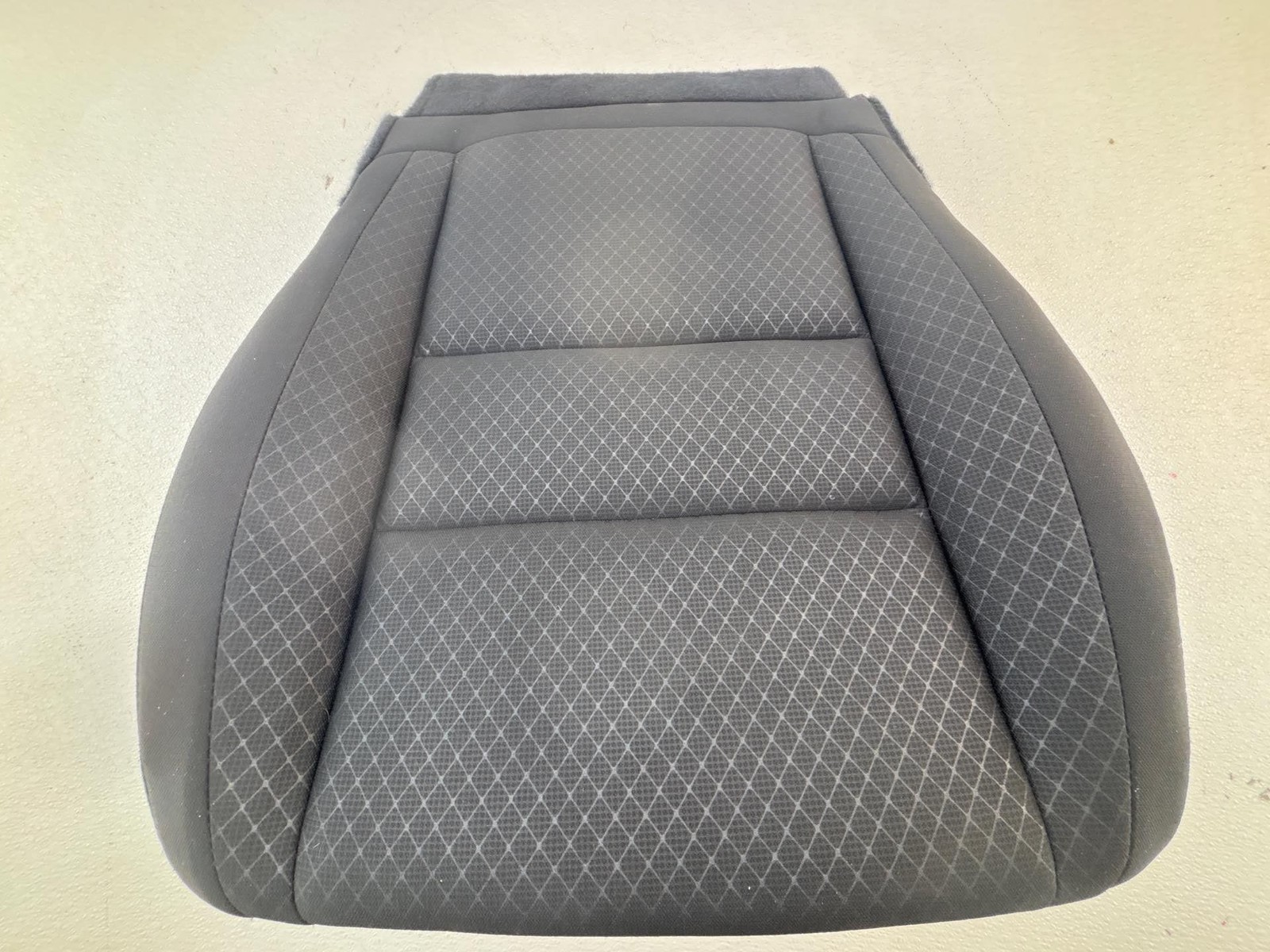 2014-2022 JEEP GRAND CHEROKEE FRONT RIGHT SIDE SEAT LOWER CUSHION OEM