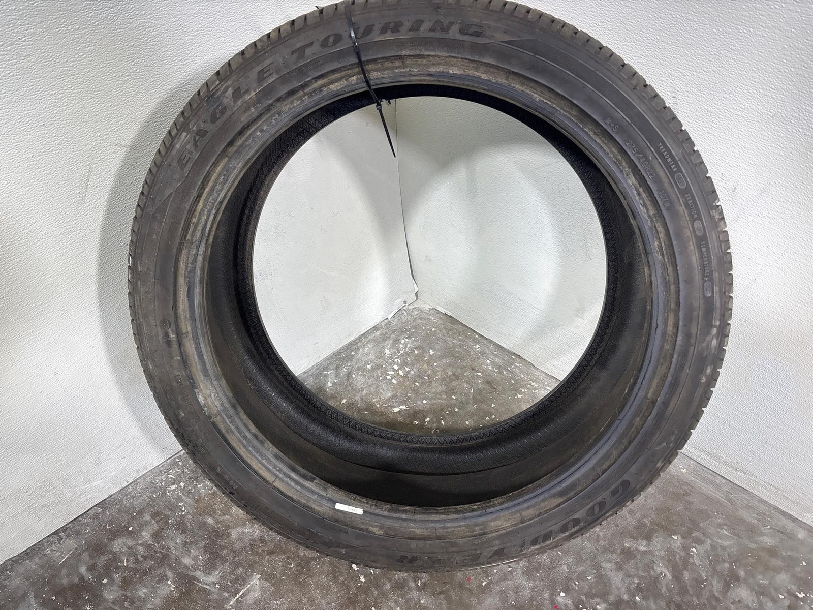 GoodYear Eagle Touring Used Tire 275/40 R22 107W M+S 7/32