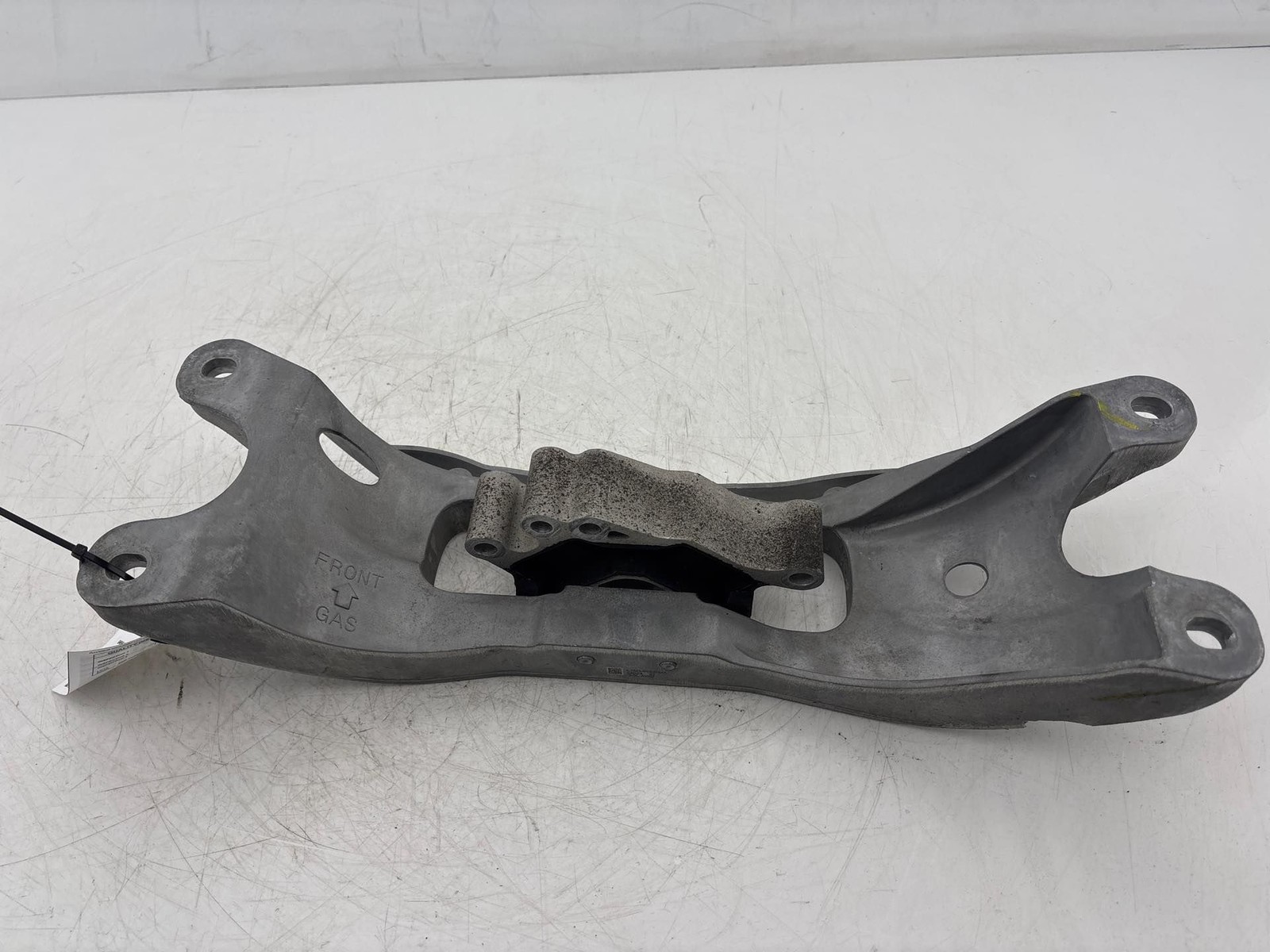 2020-2024 Lincoln Aviator 3.0L AWD Automatic Transmission Mount Bracket OEM