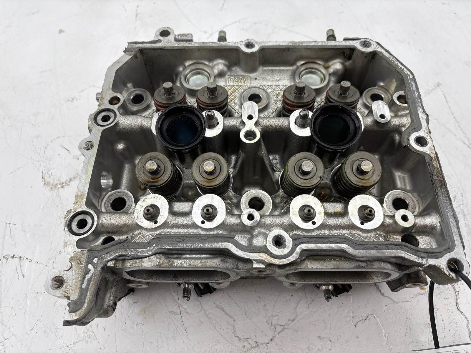 2022-2023 Subaru BRZ 2.4L Engine Right Motor Block Cylinder Head OEM