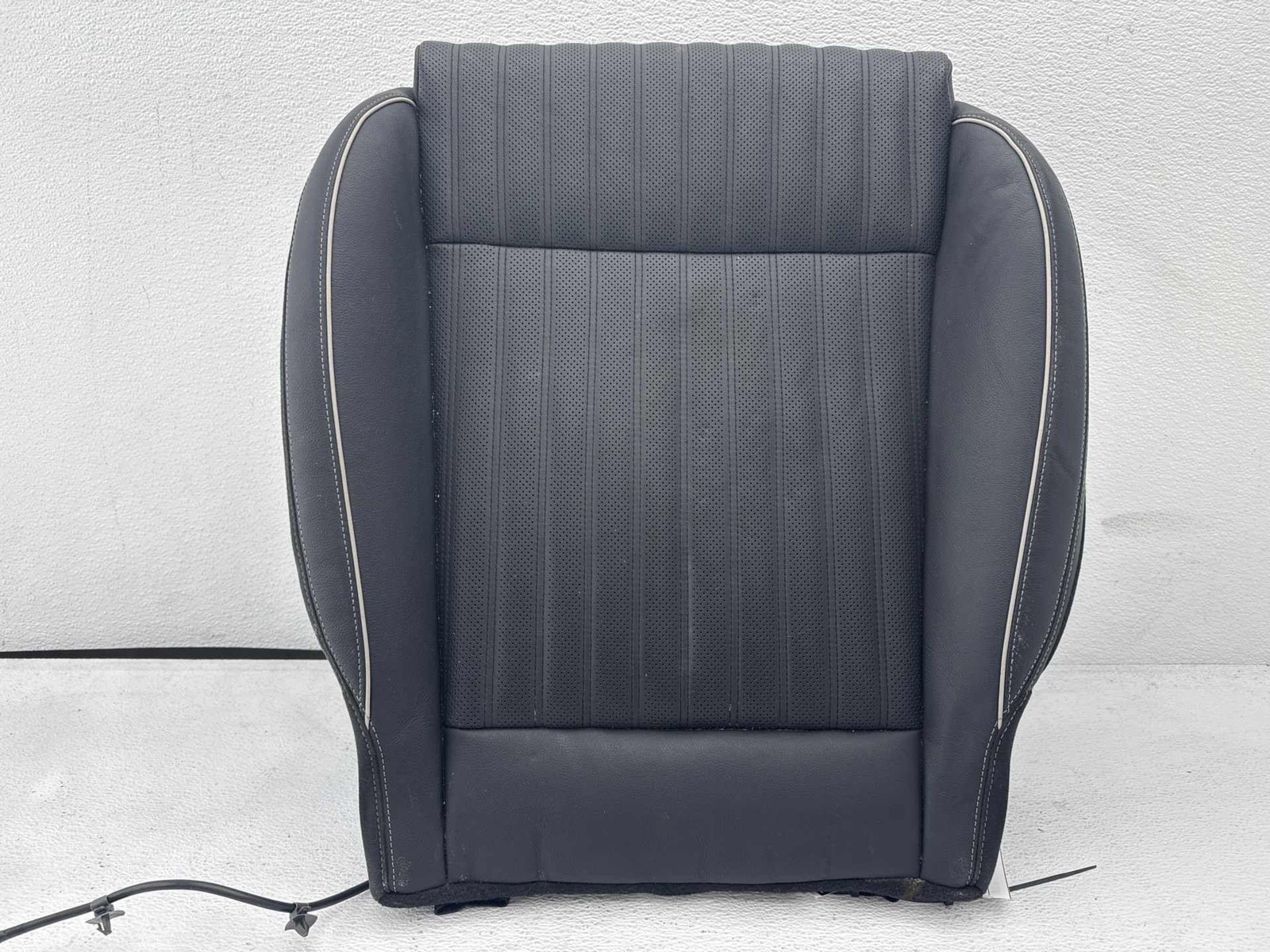 2019-2021 Genesis G70 Front Right Lower Seat Bottom Cushion Oem