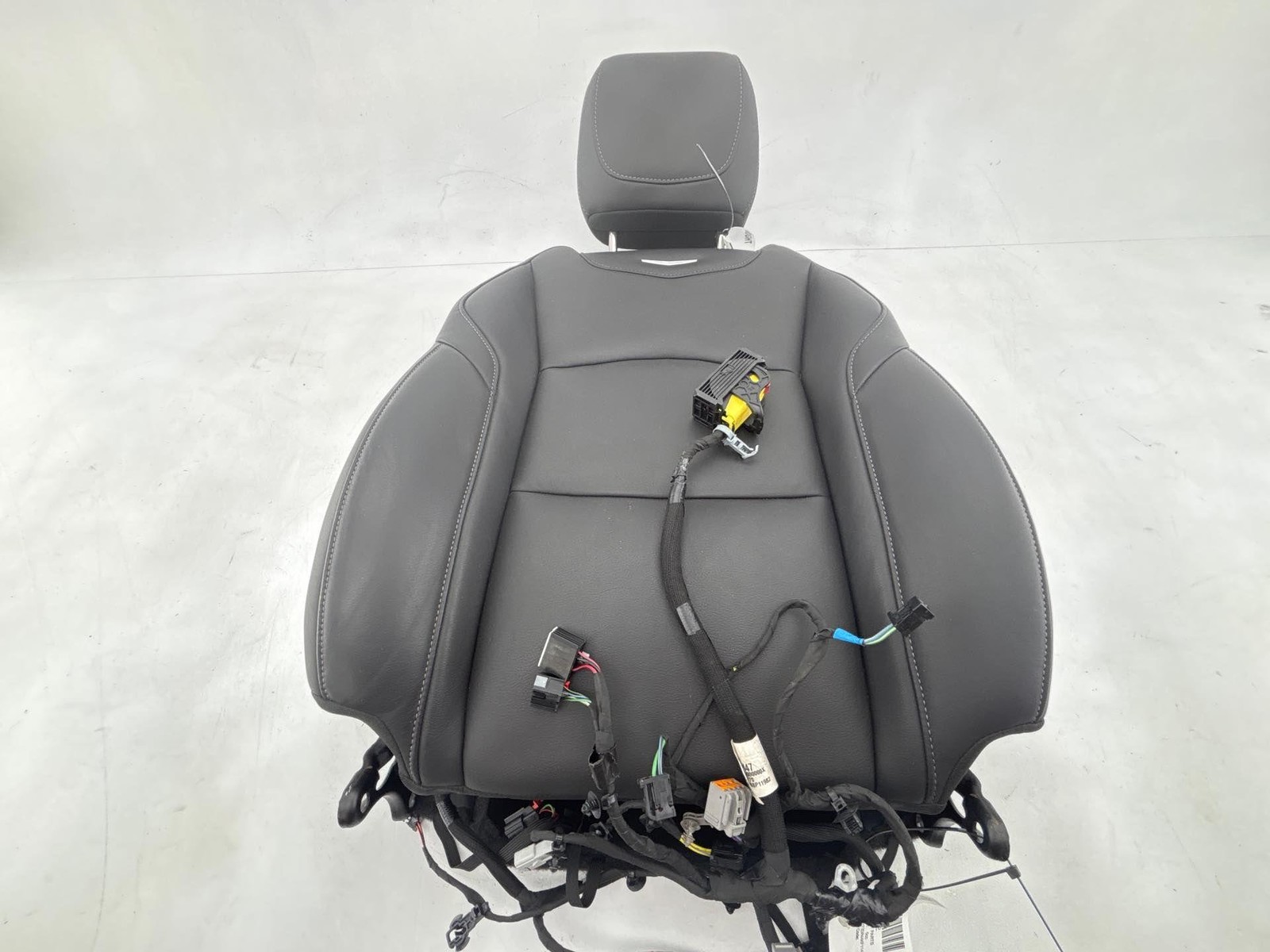 2019-2024 Cadillac Xt4 Front Right Upper Seat Cushion Oem
