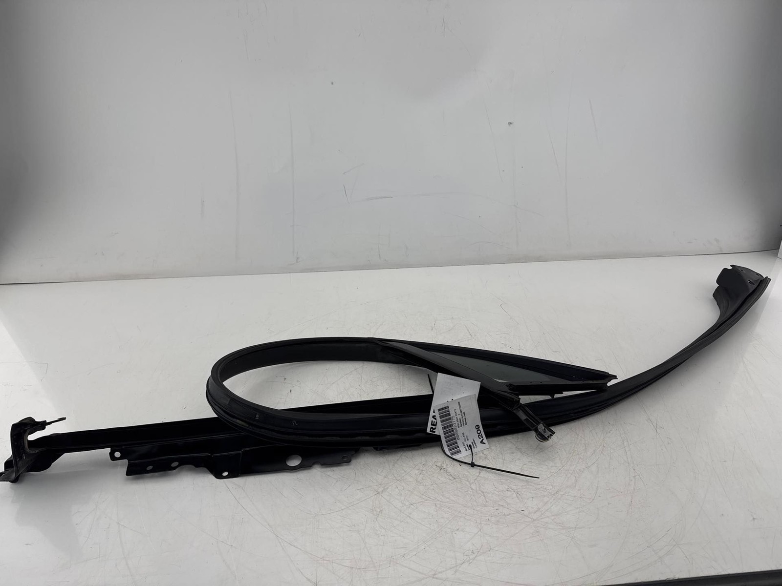 2010-17 Mercedes W207 E350 E550 Coupe Rear Left Side Quarter Window Glass OEM
