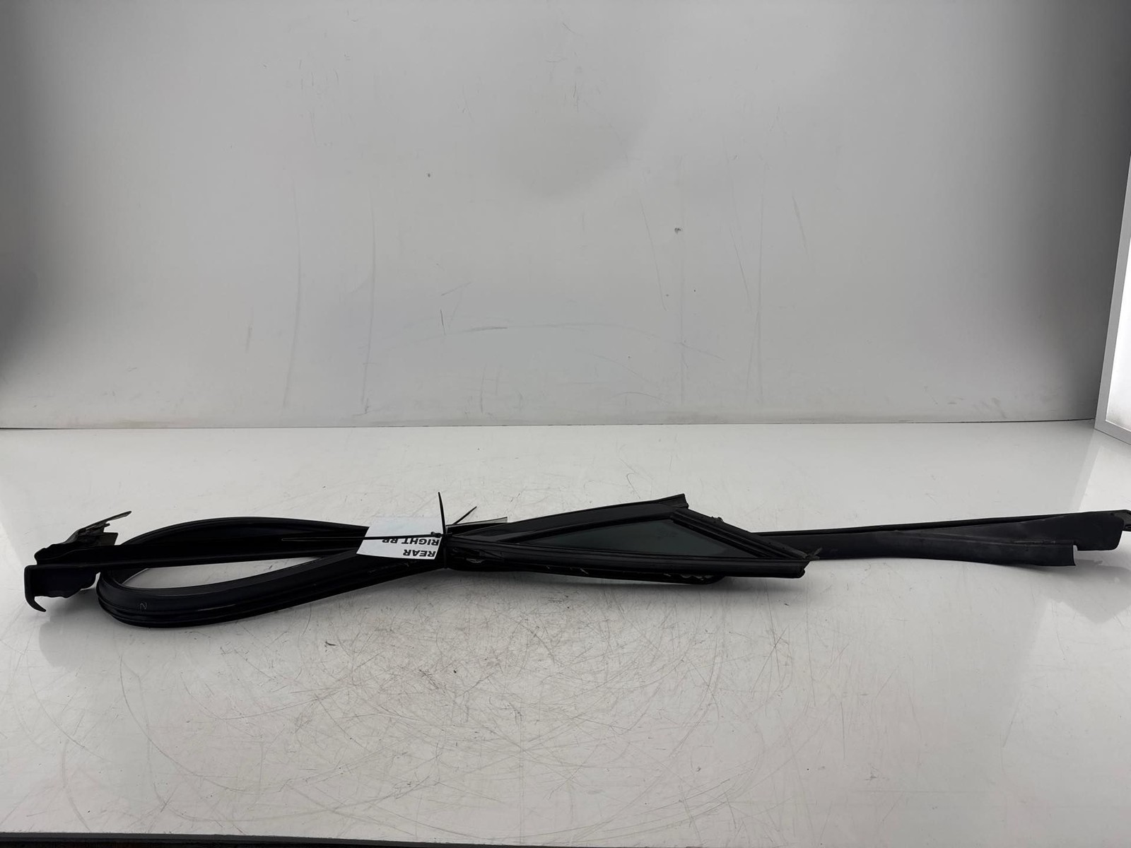 2010-17 Mercedes W207 E350 E550 Coupe Rear Right Side Quarter Window Glass OEM