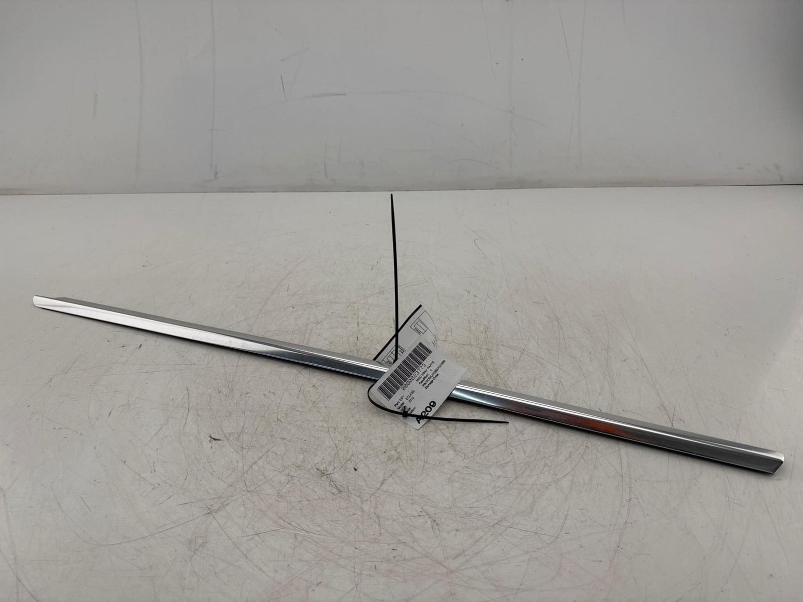 2010 - 2017 Mercedes Benz W207 E350 Rear Right Side Quarter Panel Molding OEM