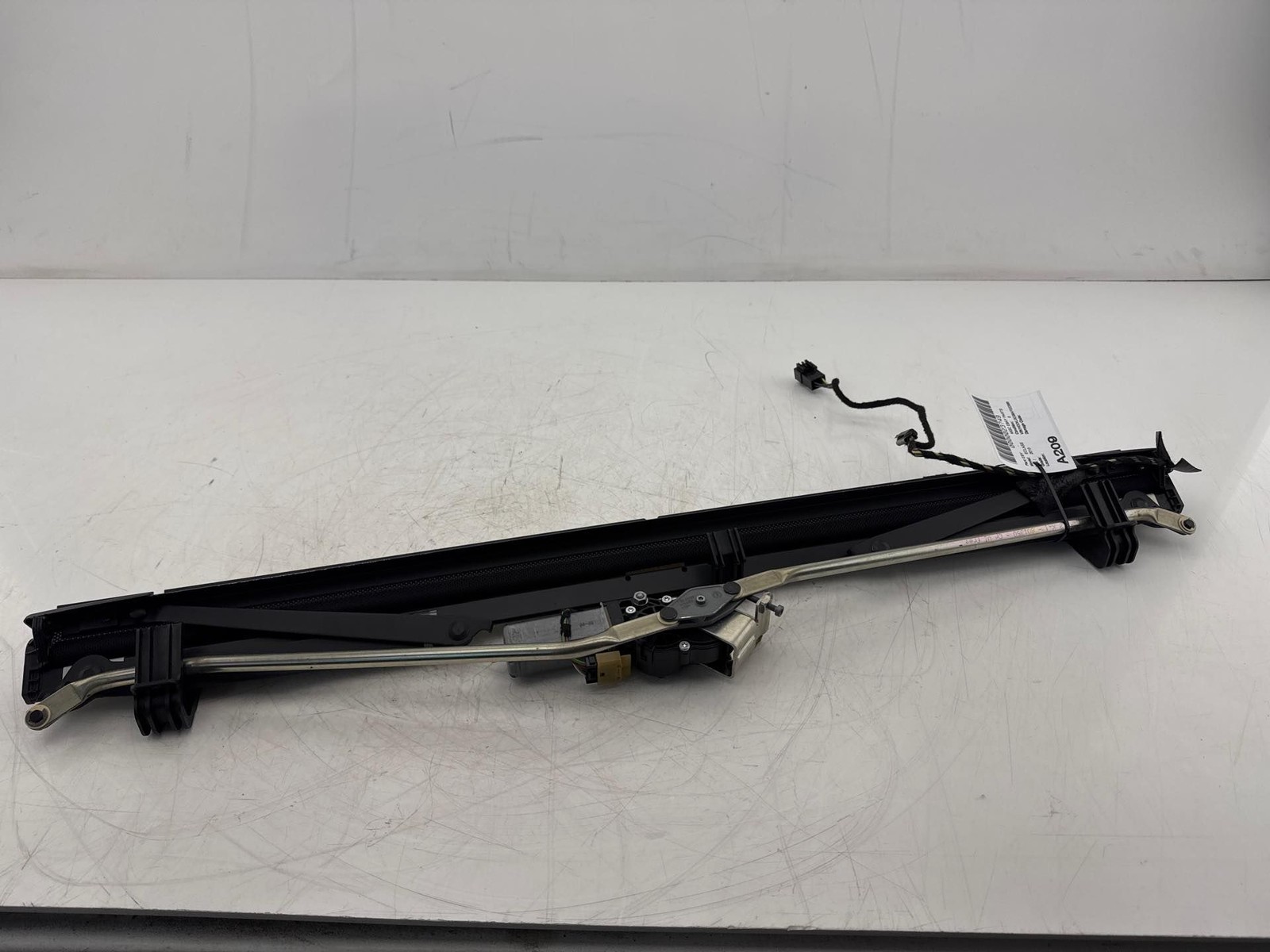 2010 - 2017 Mercedes W207 E350 E400 Rear Back Glass Window Sunshade W/ Motor OEM