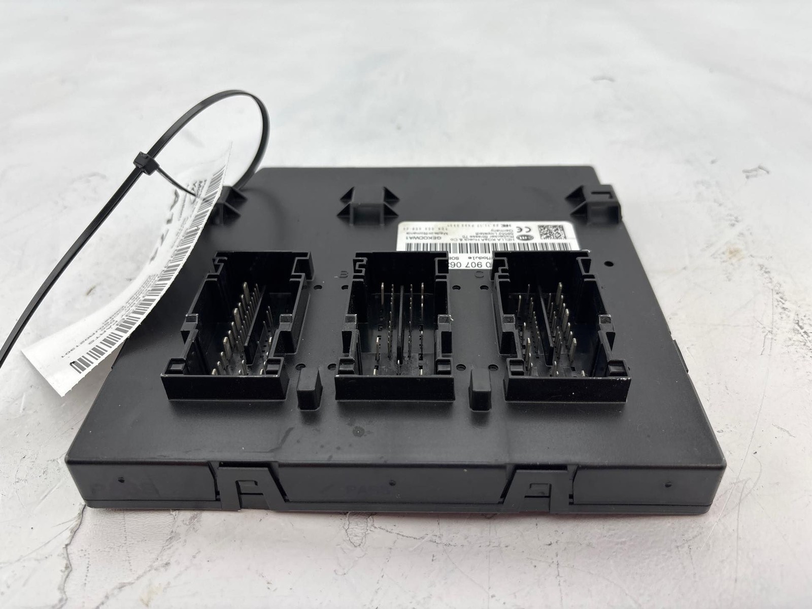 2015 - 2018 Audi Q3 Onboard Supply Body Control Module Compute OEM