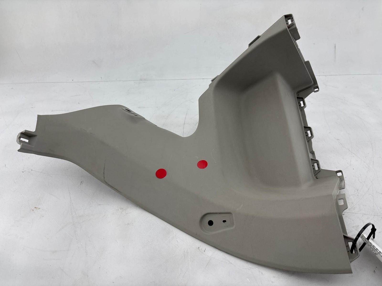 2011 - 2020 TOYOTA SIENNA REAR LEFT SIDE D PILLAR QUARTER UPPER TRIM COVER OEM