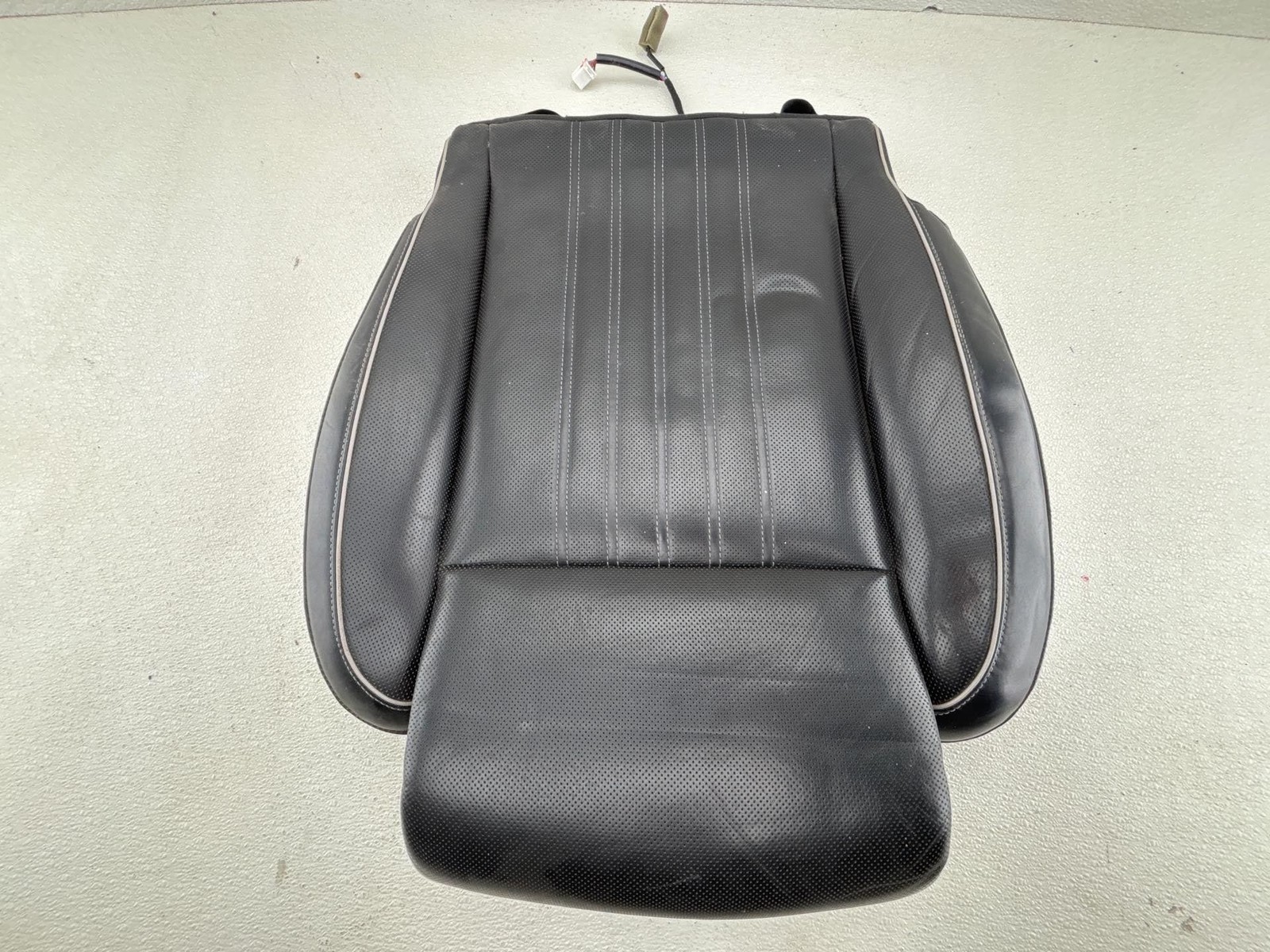 2017-2019 GENESIS G90 FRONT LEFT DRIVER SIDE LOWER SEAT CUSHION BOTTOM OEM