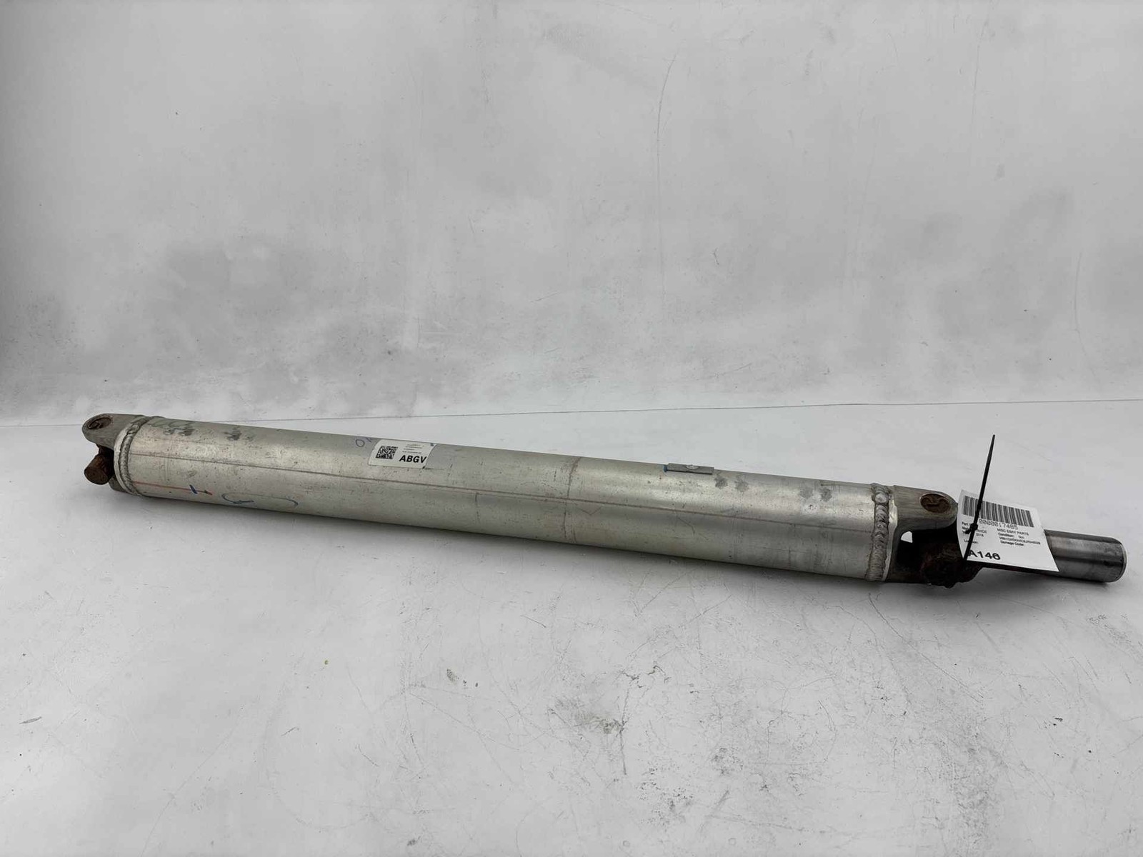 2015 - 2020 Chevrolet Tahoe 5.3L 4x4 Rear Drive Shaft OEM