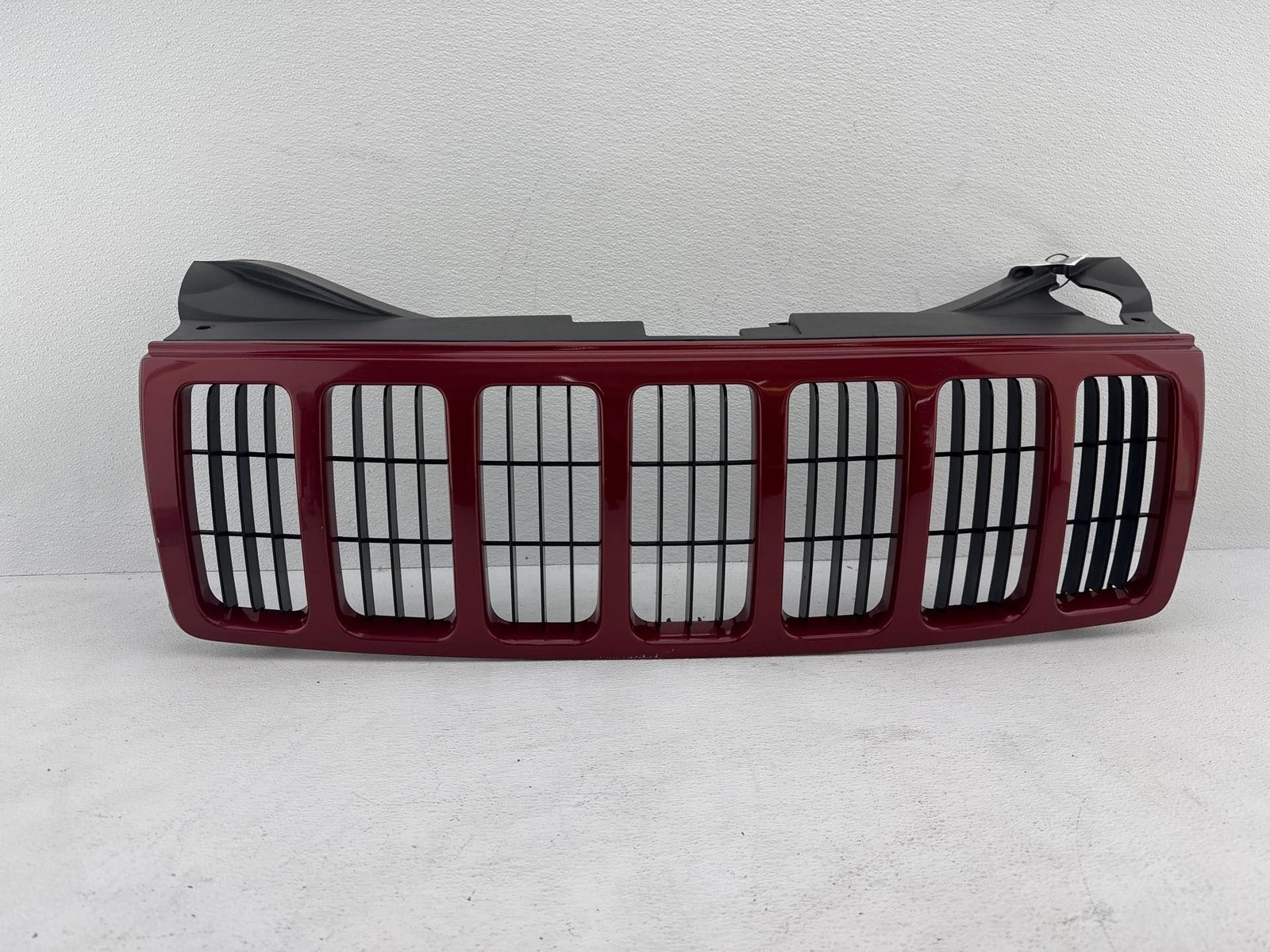 2005-2007 Jeep Grand Cherokee Front Grille Laredo (Painted) Oem