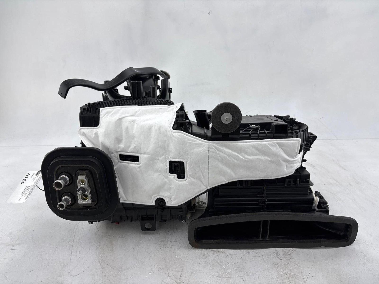 2019-2024 Cadillac Xt4 Hvac Climate Heater Blower Housing Box Oem