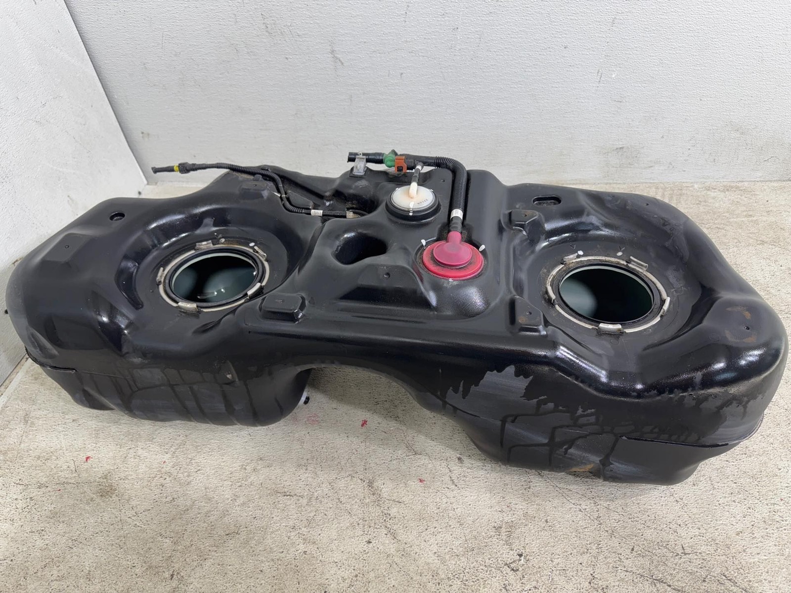 2011-2017 Nissan Juke Fuel Gas Tank Reservoir OEM