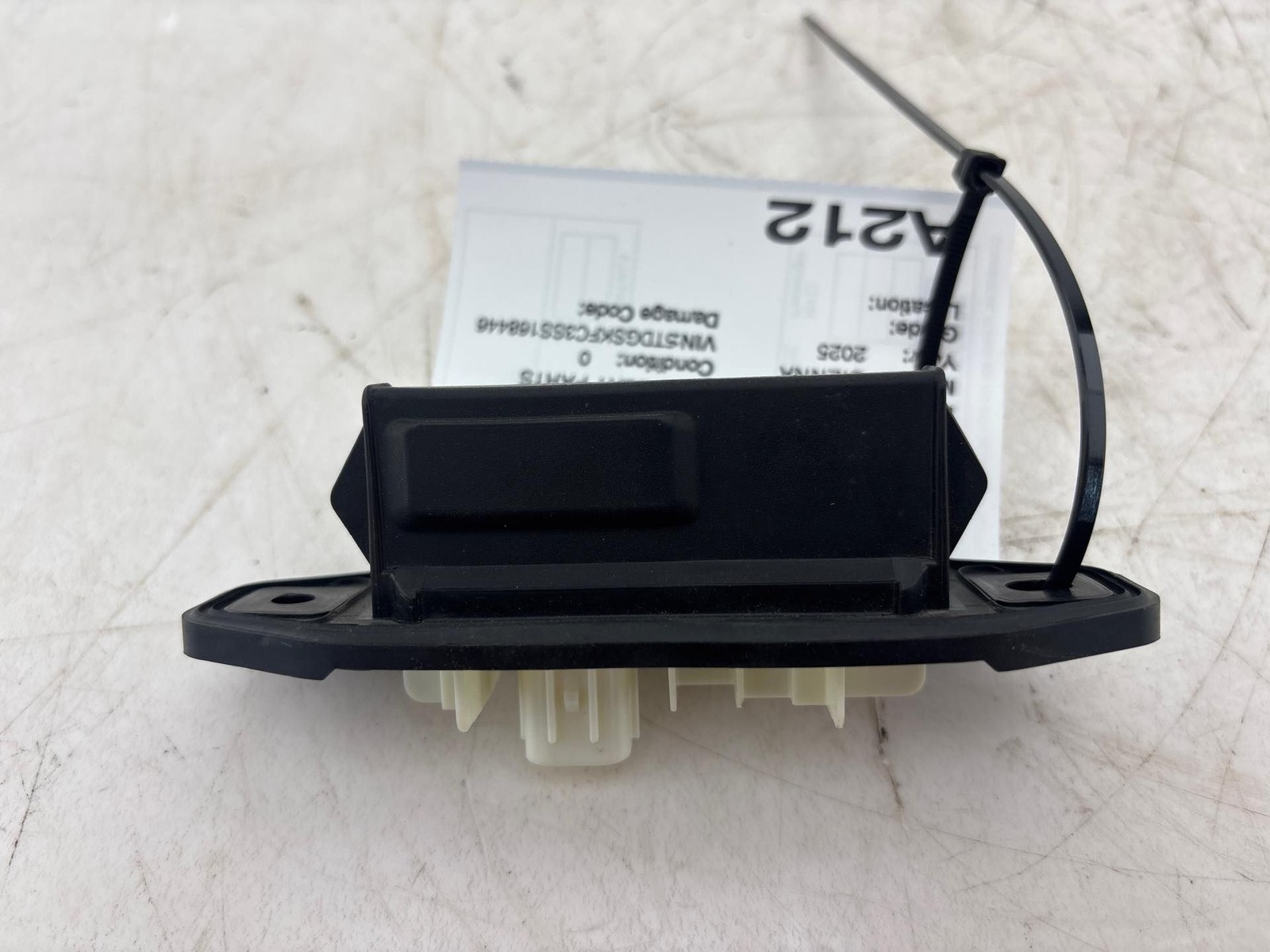 17-25 Toyota Sienna 2.5l AWD Tailgate trunk boot exterior handle OEM 15F127