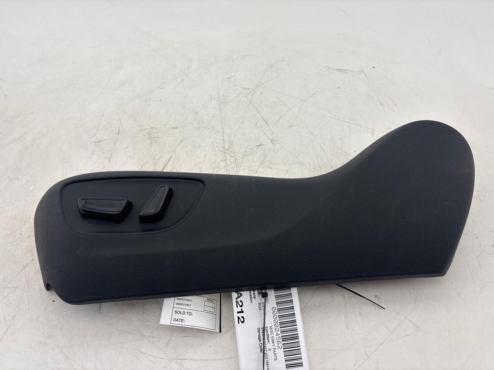 21-25 Toyota Sienna 2.5l AWD Front Left Seat Control Switch & Trim Cover OEM