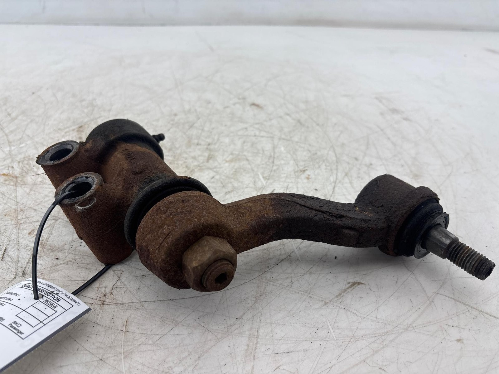 2011-2019 Chevrolet Silverado 2500/ 3500 Steering Linkage Idler Arm OEM 84467788