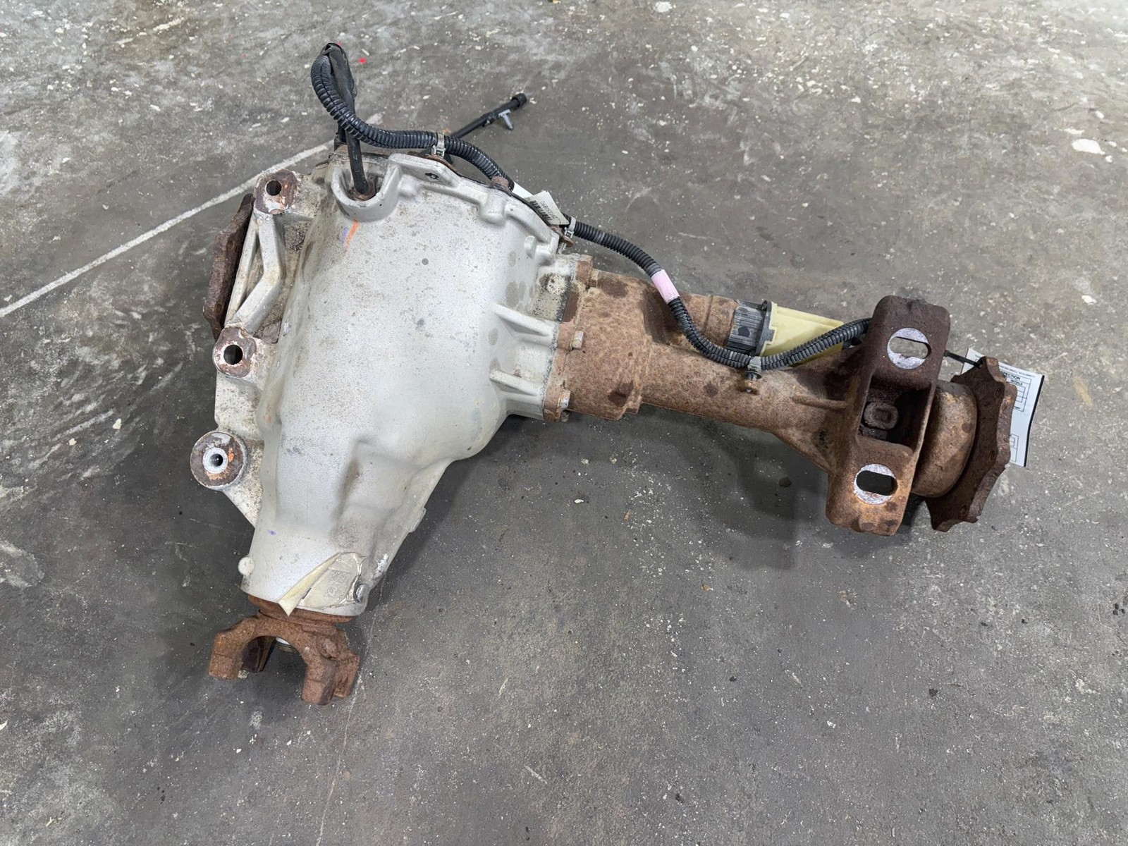 2017-2019 Chevrolet Silverado 2500/3500 Front Differential Axle Carrier 4.1 OEM