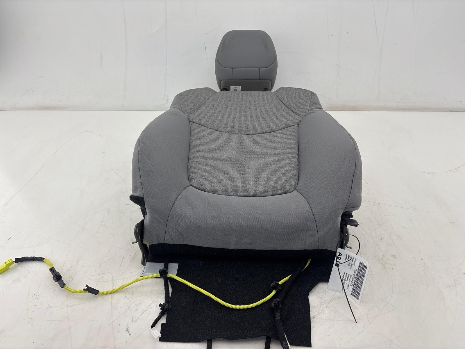 2025 Toyota Sienna 2.5l AWD Front Left Upper Seat Cushion OEM