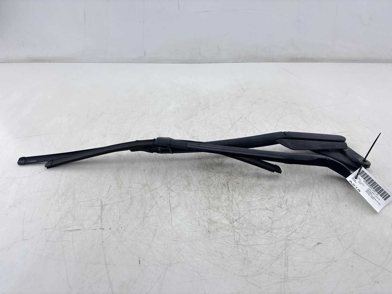 2008-2010 Porsche Cayenne Front Left & Right Windshield Wiper Arm Set OEM