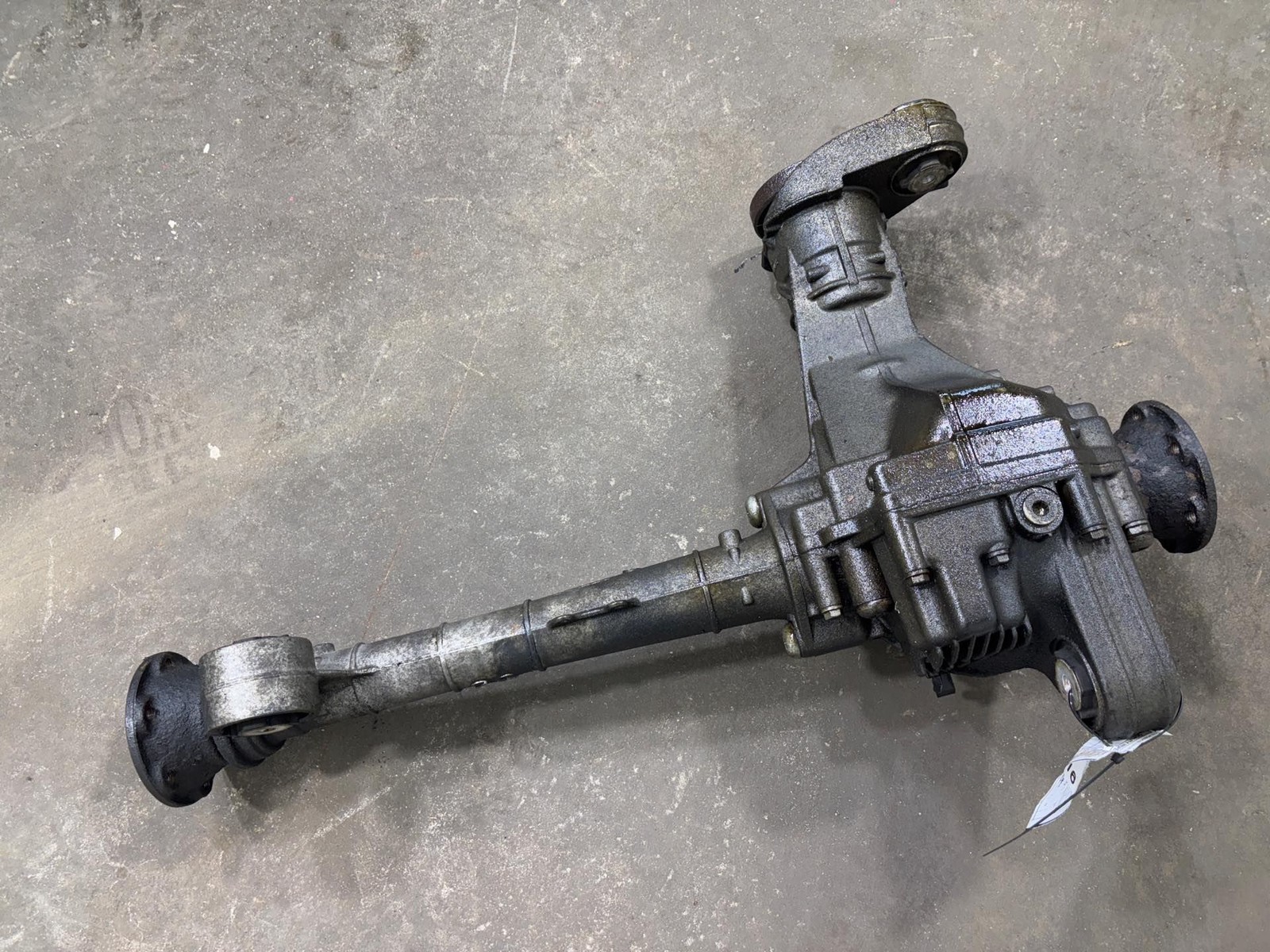2008 - 2010 Porsche Cayenne 3.6L Front Axle Carrier Differential Assembly OEM