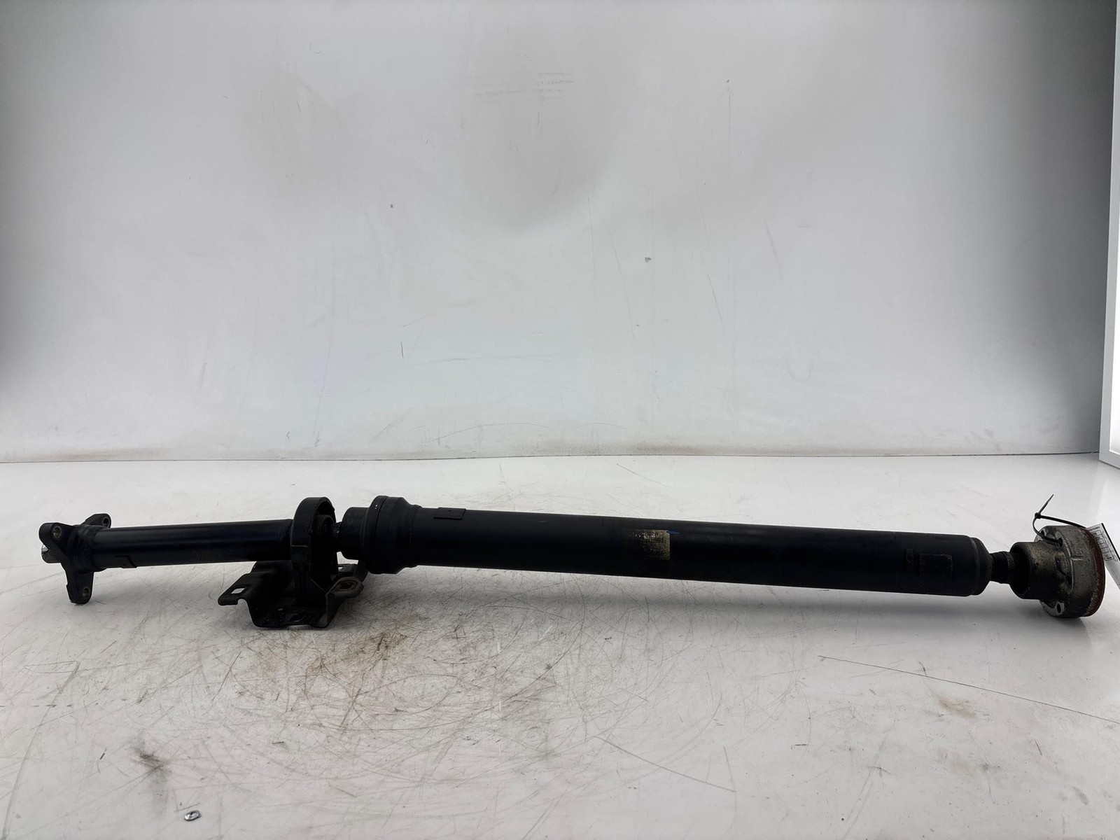 2003 - 2010 Porsche Cayenne 3.6L Rear Driveshaft Drive Shaft Propeller OEM