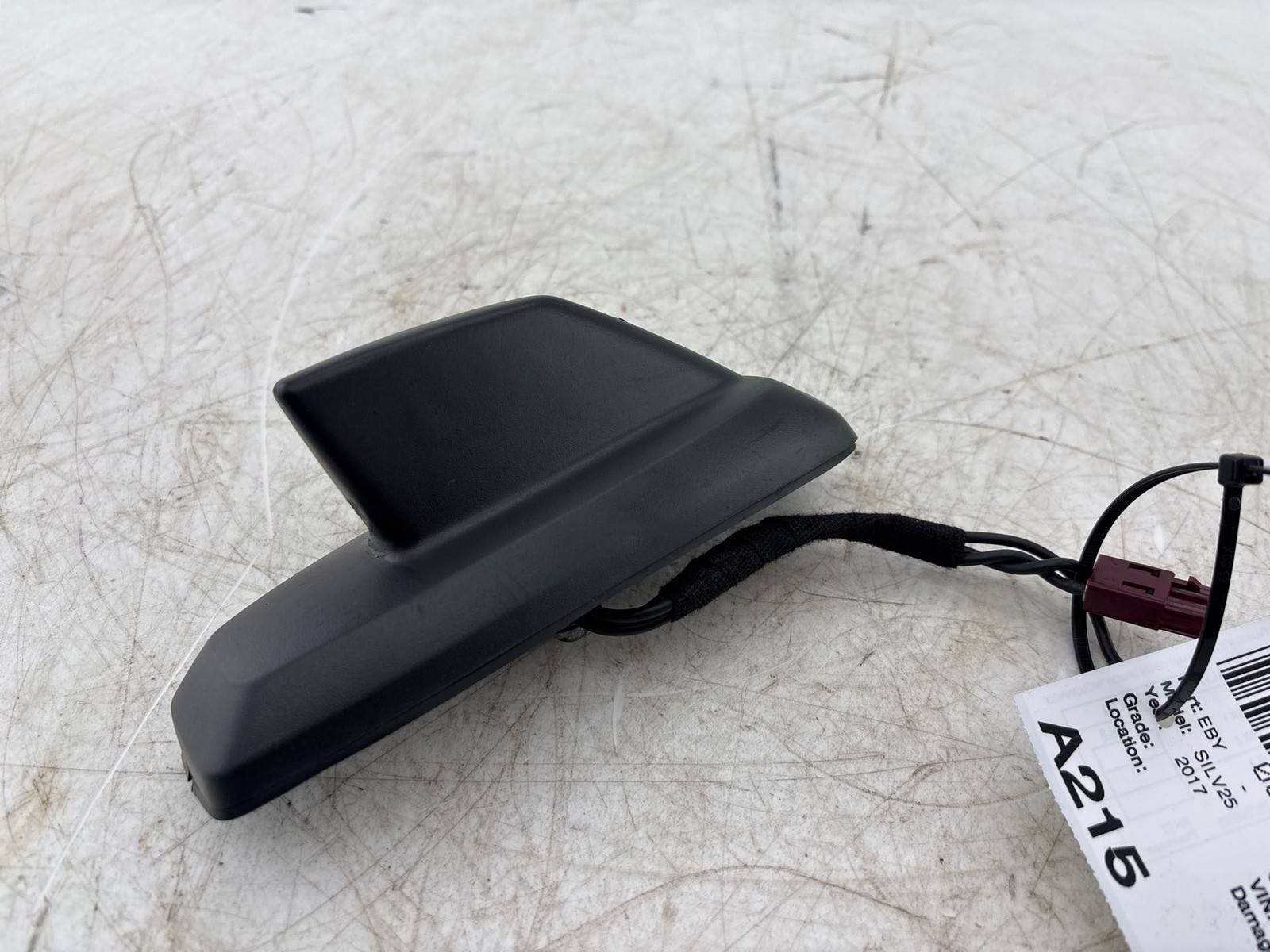 2015-2019 Chevrolet Silverado 2500 Roof Radio Shark Fin Antenna Black OEM