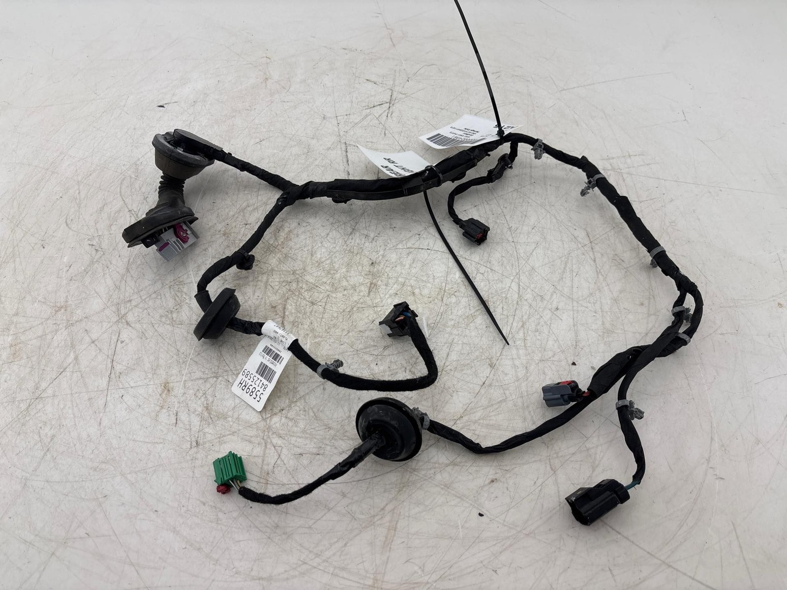2015-2019 Chevrolet Silverado 2500 Rear Right Door Wiring Harness OEM 84125589