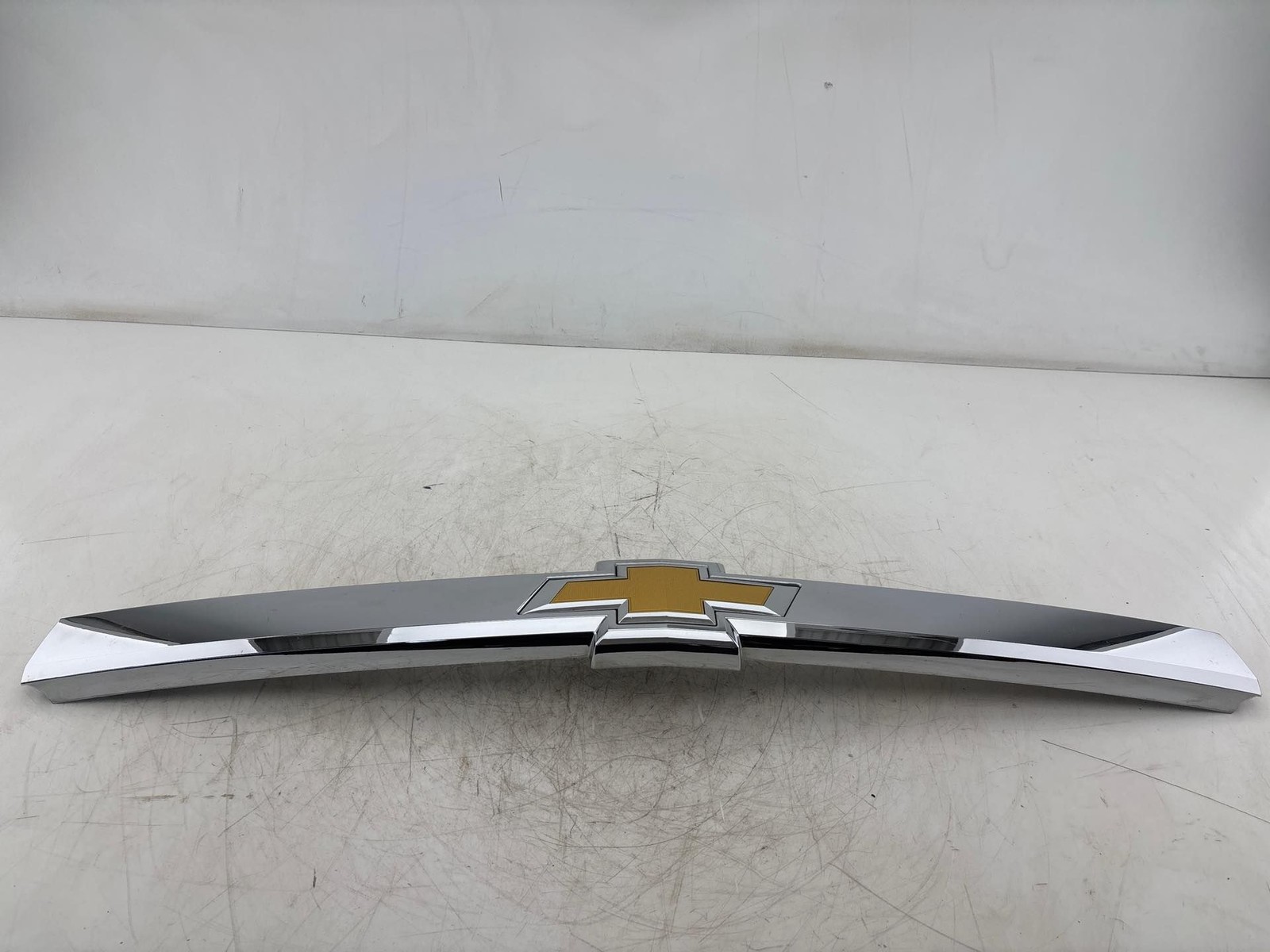 2017-2019 Chevrolet Silverado 2500 Front Grille Moulding Trim OEM