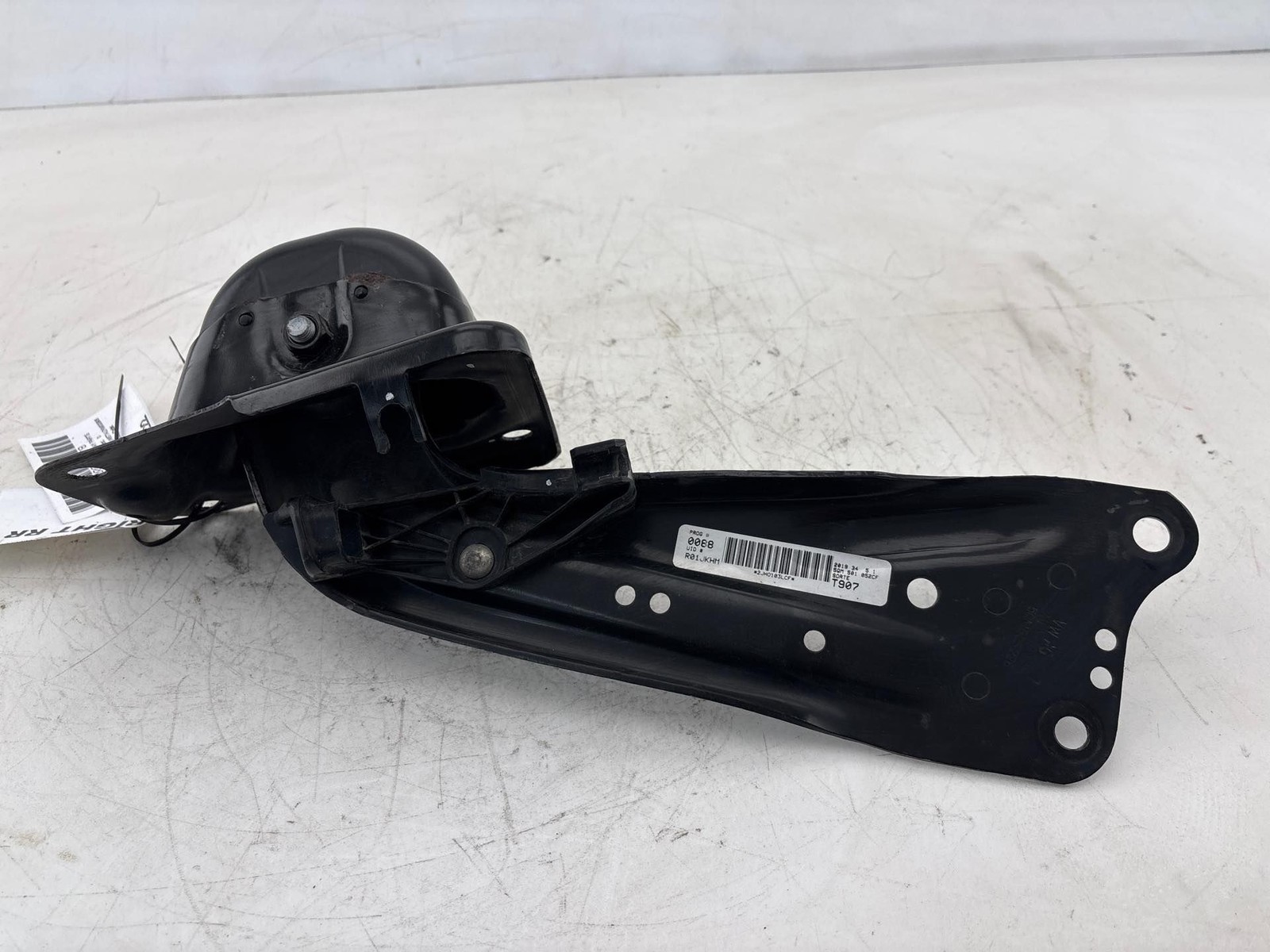 2015-2021 Volkswagen Golf GTI Rear Right Trailing Control Arm OEM