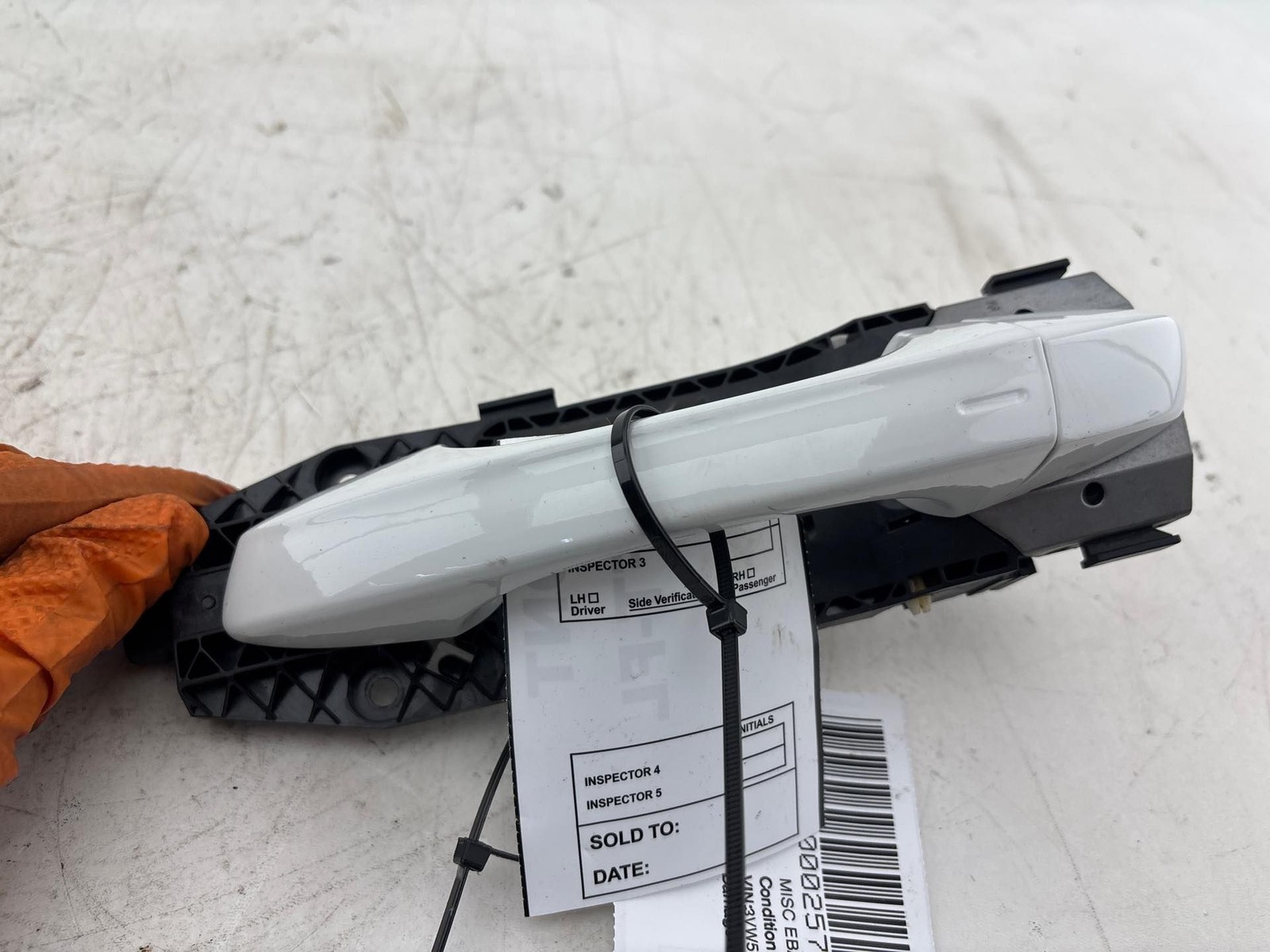 2015-2021 Volkswagen Golf GTI Front Left Door Exterior Handle OEM