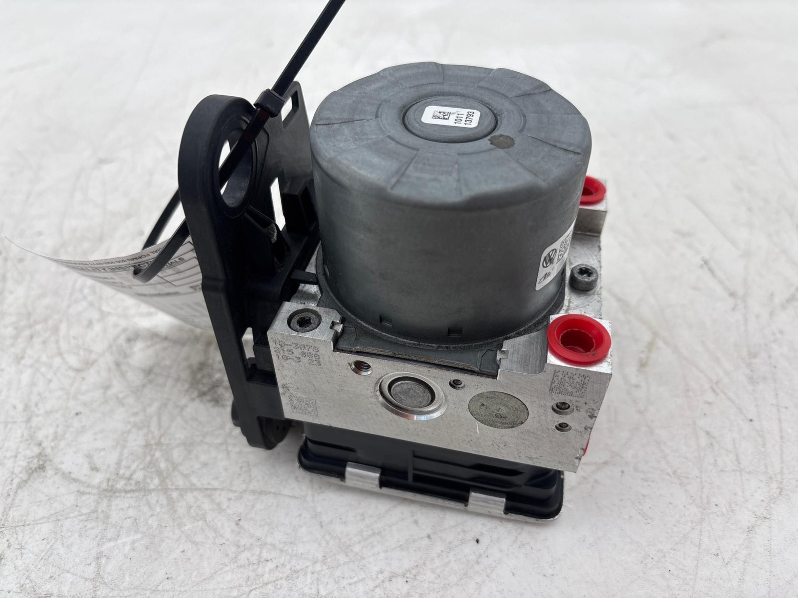 2018-2021 Volkswagen Golf GTI ABS Pump Anti Lock Brake Module OEM