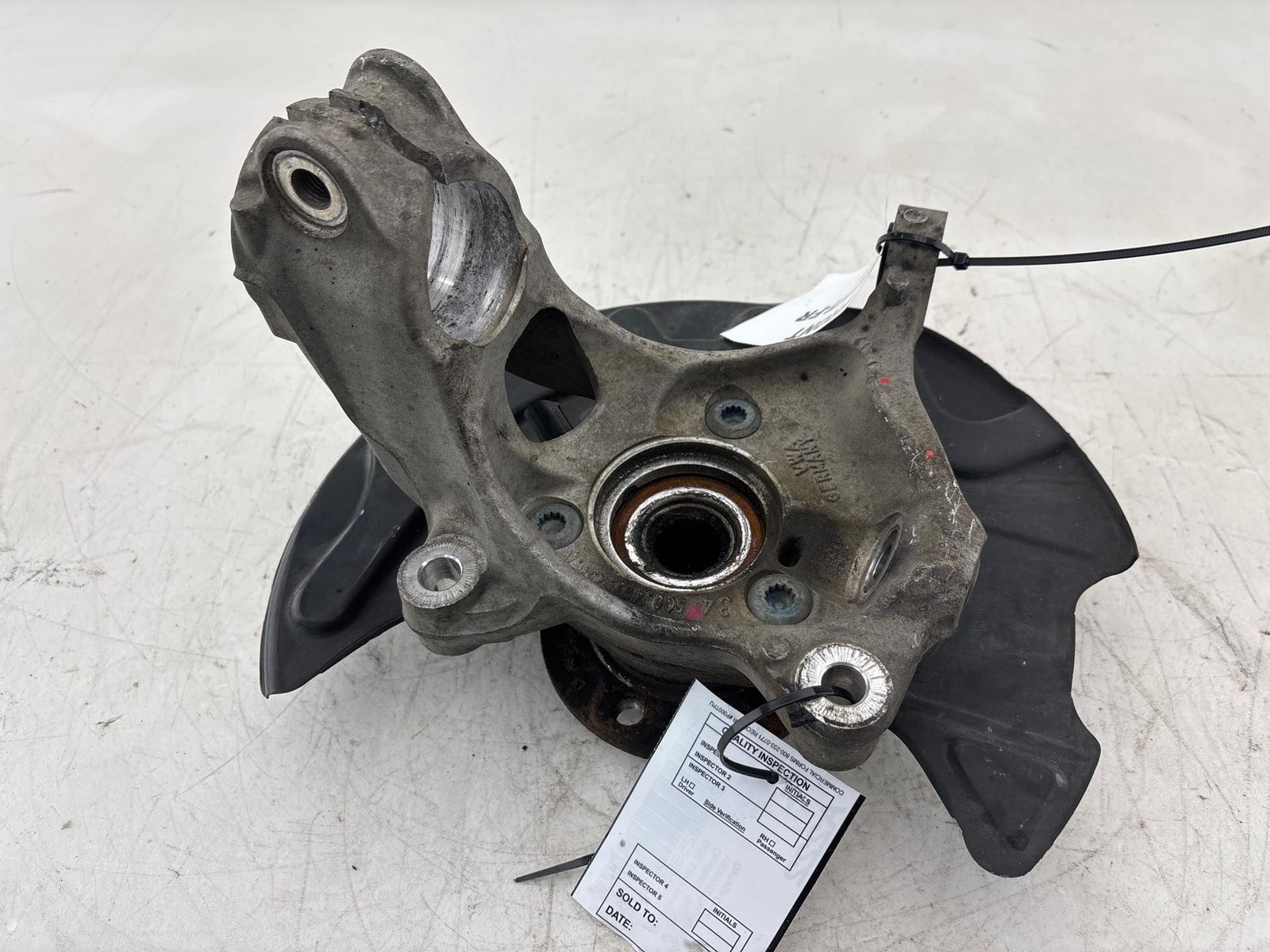 2015-2021 Volkswagen Golf GTI 2.0L Front Right Spindle Knuckle Hub OEM