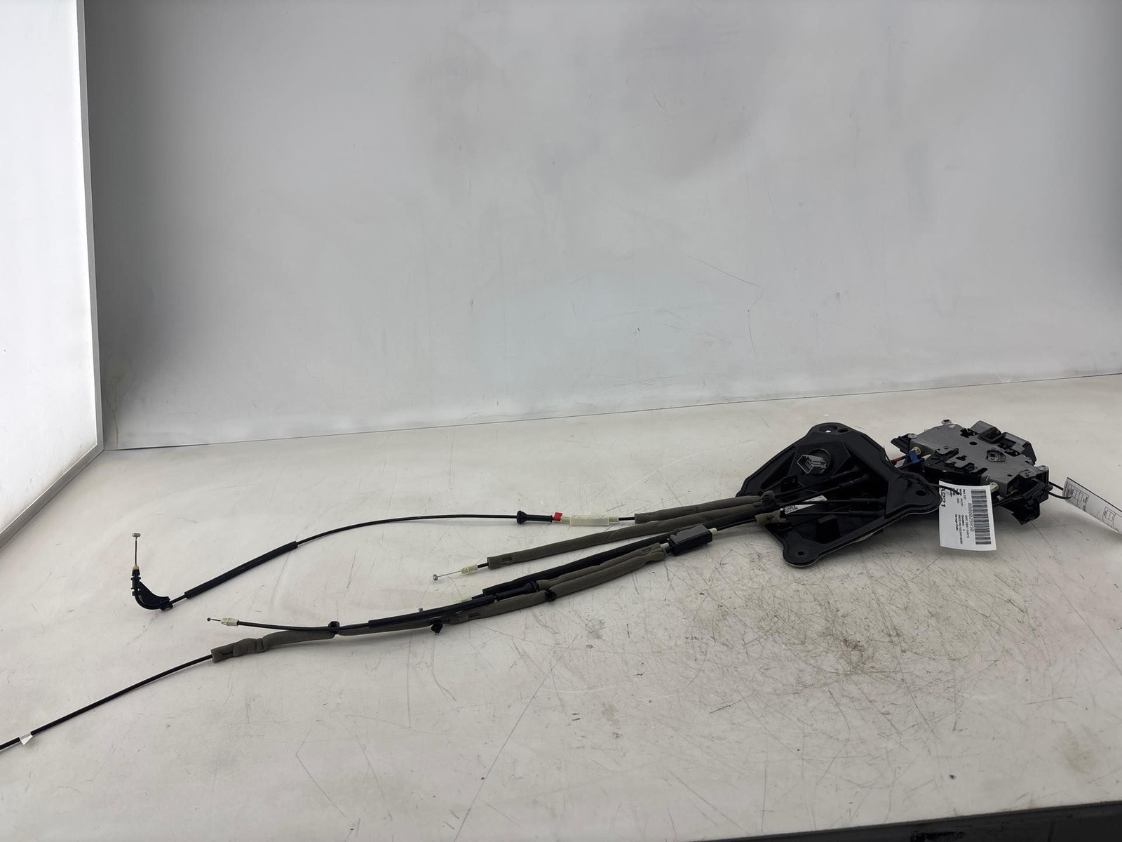 2017-2024 Chrysler Pacifica Rear Left Power Sliding Door Latch Lock Actuator OEM