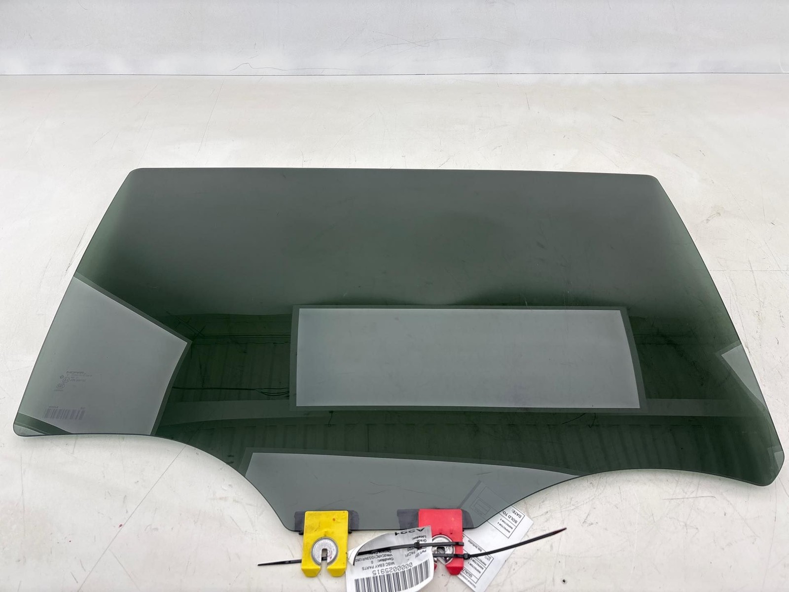2017 - 2025 Chrysler Pacifica Rear Right Side Sliding Door Window Glass OEM