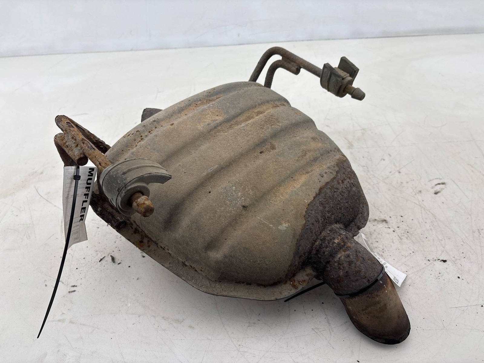 2013 - 2017 GMC Acadia 3.6L Rear Exhaust Muffler OEM