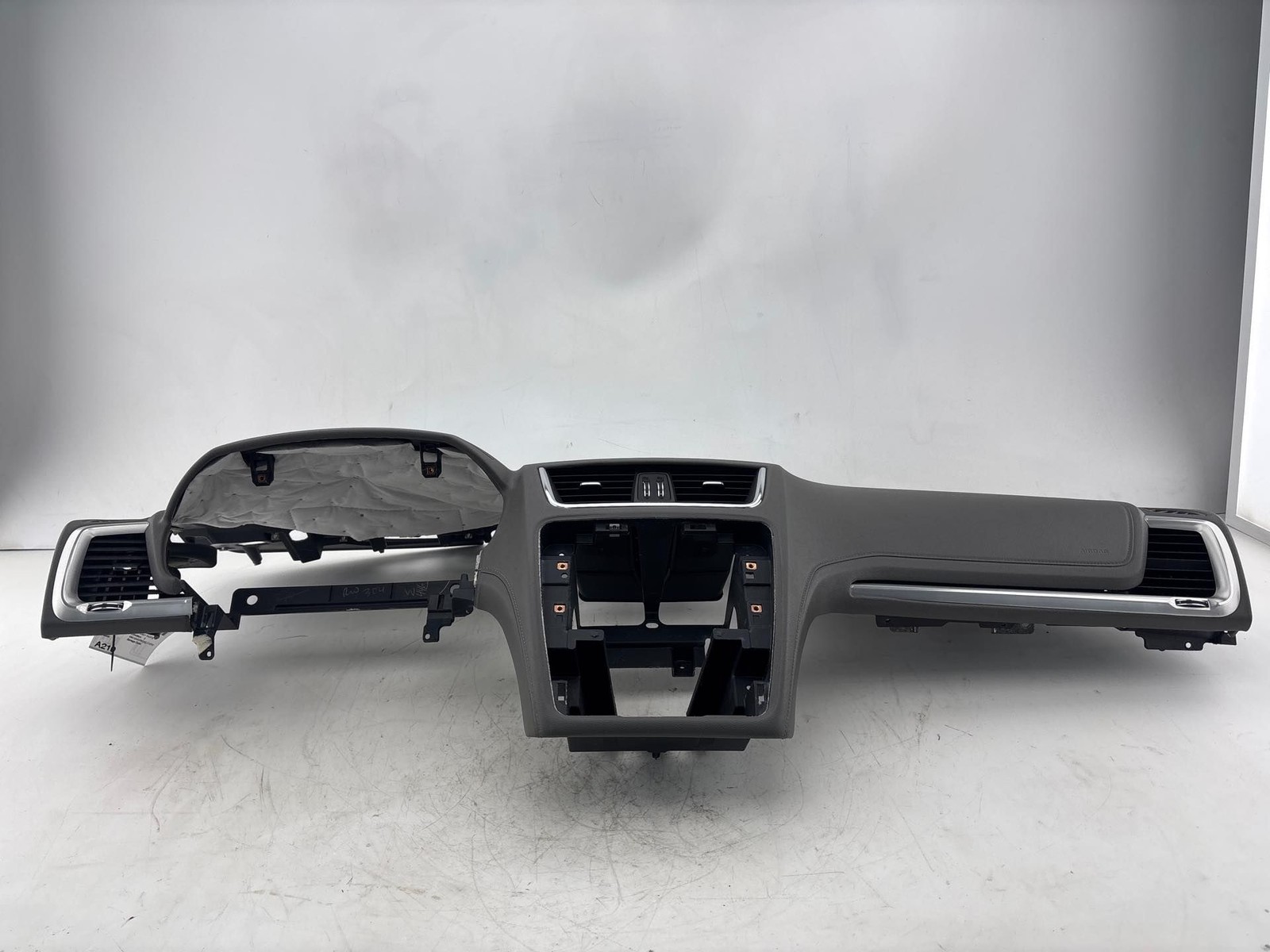 2013 - 2017 GMC Acadia Dash Dashboard Instrument Panel OEM