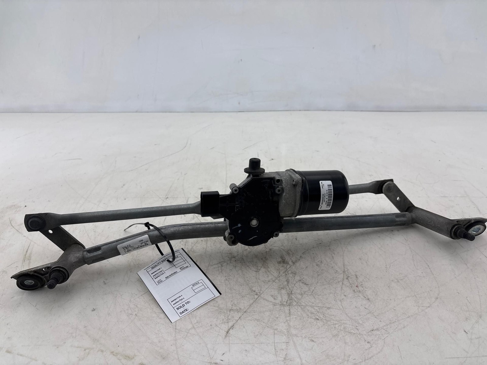 2012 - 2017 GMC Acadia Front Windshield Wiper Transmission Linkage W/ Motor OEM