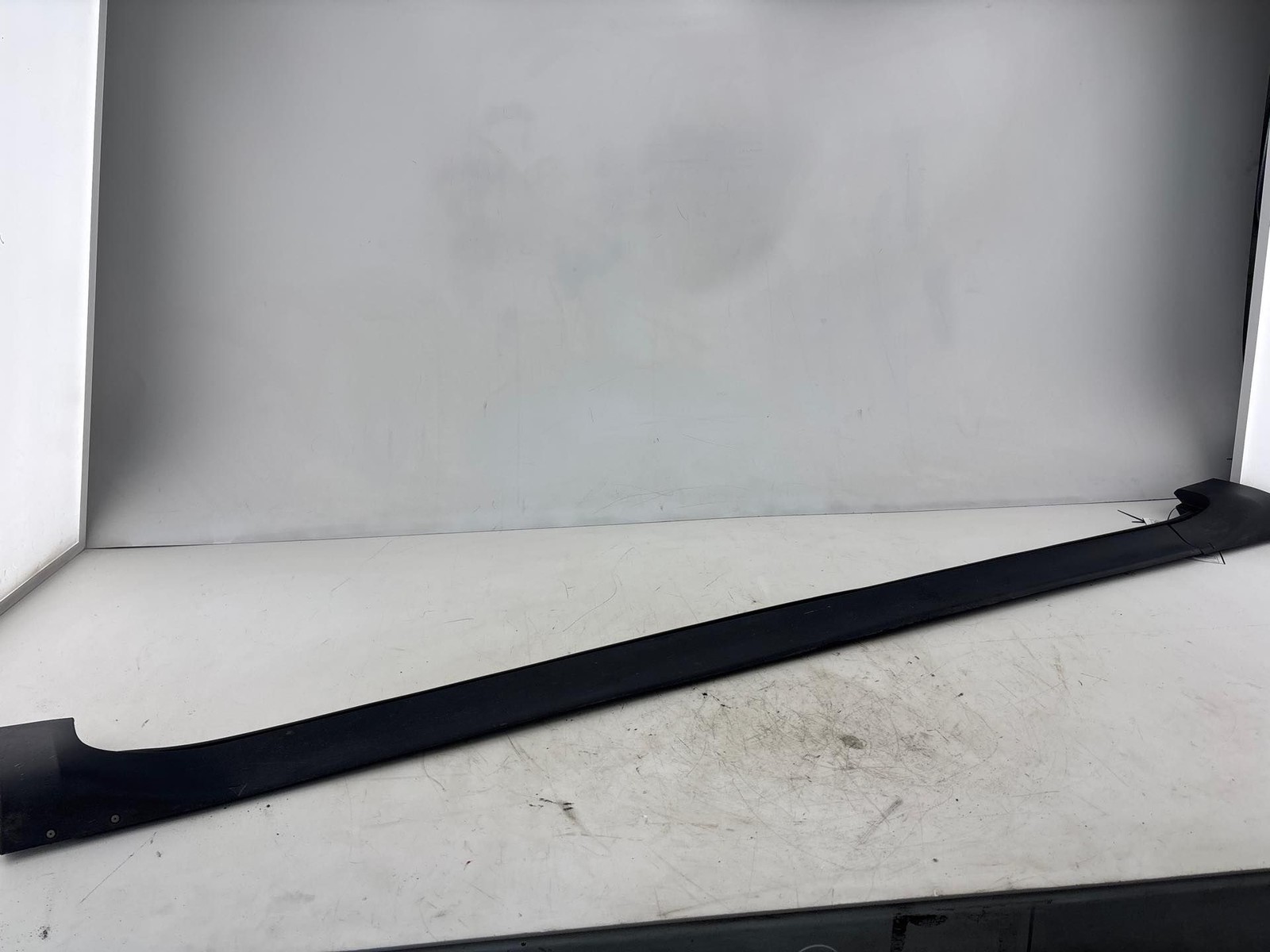 2013 - 2017 GMC Acadia Left Side Rocker Molding Panel OEM