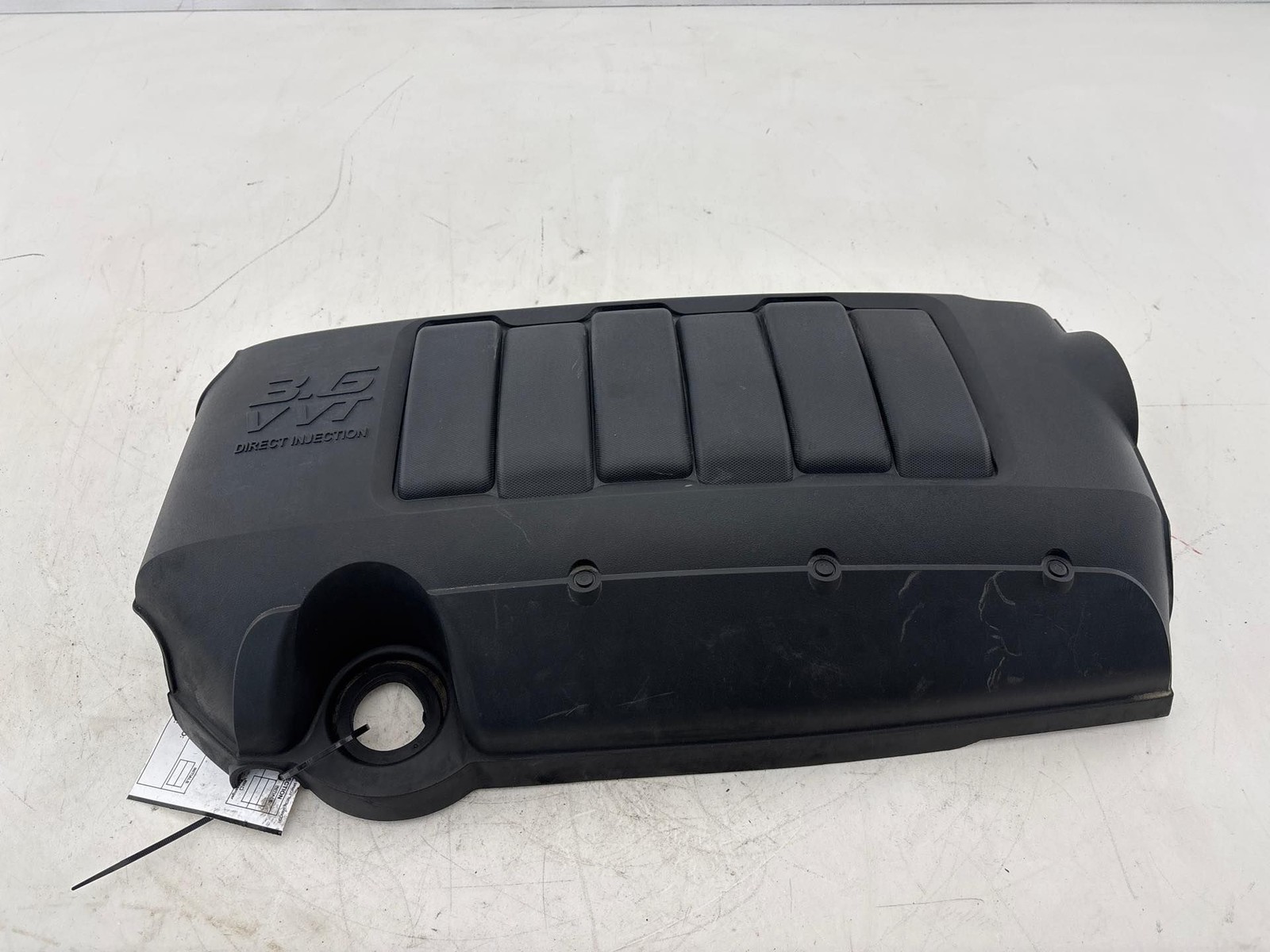 2012 - 2017 GMC Acadia 3.6L Engine Cover OEM