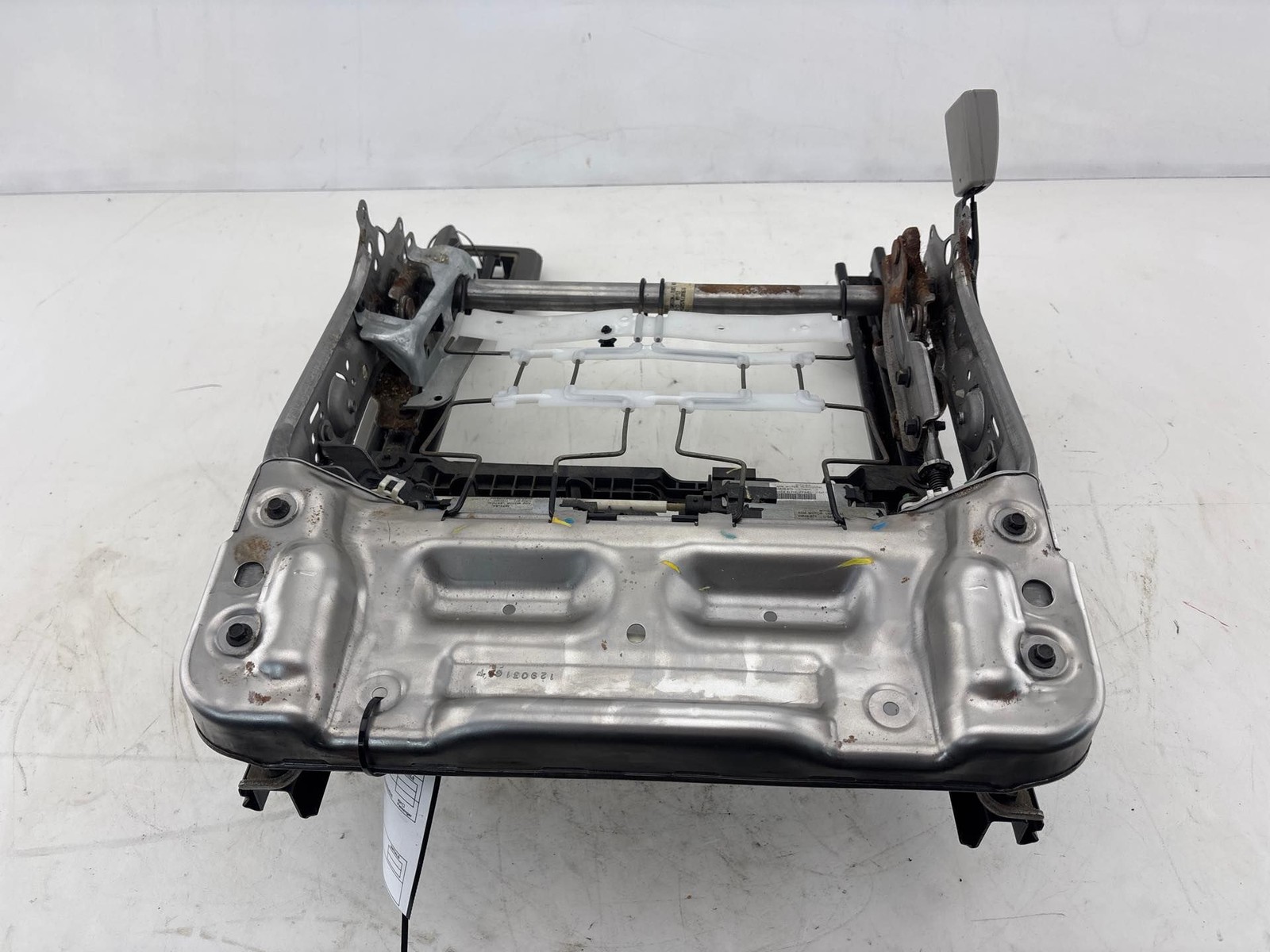 2015 - 2017 GMC Acadia Front Right Seat Lower Track Frame & Motor OEM