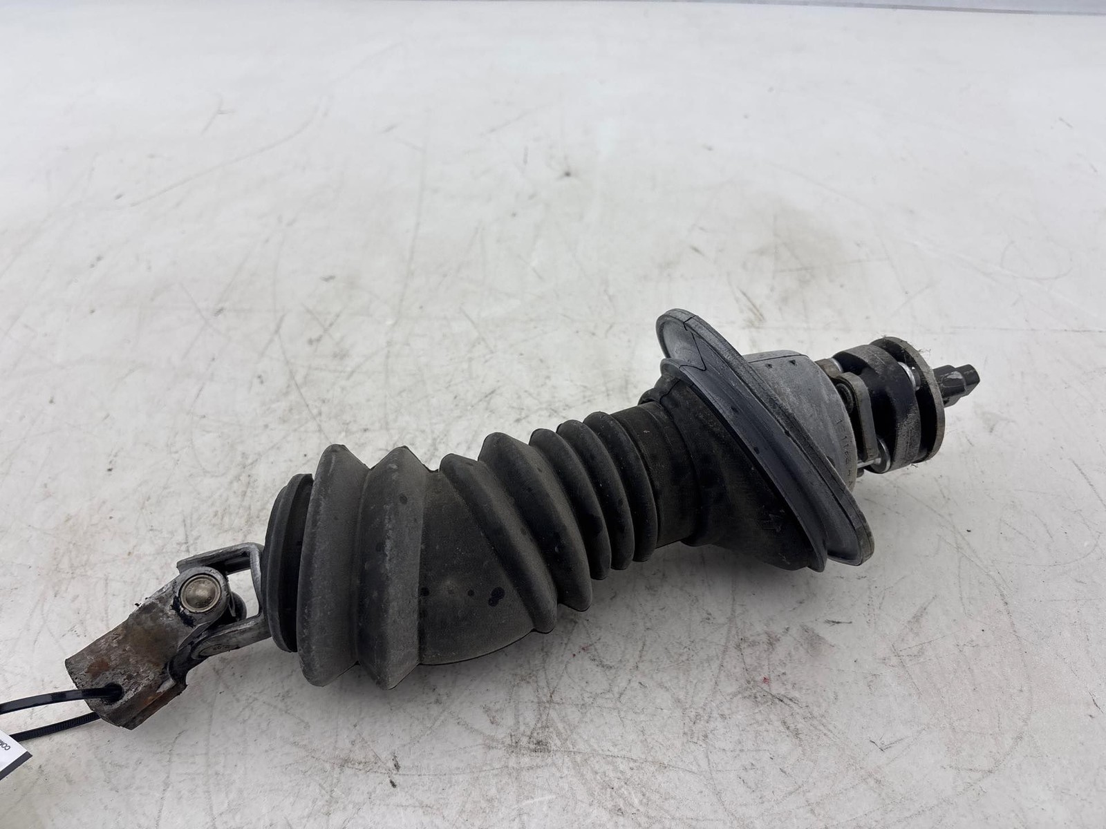 2015 - 2017 GMC Acadia Steering Column Intermediate Lower Shaft OEM