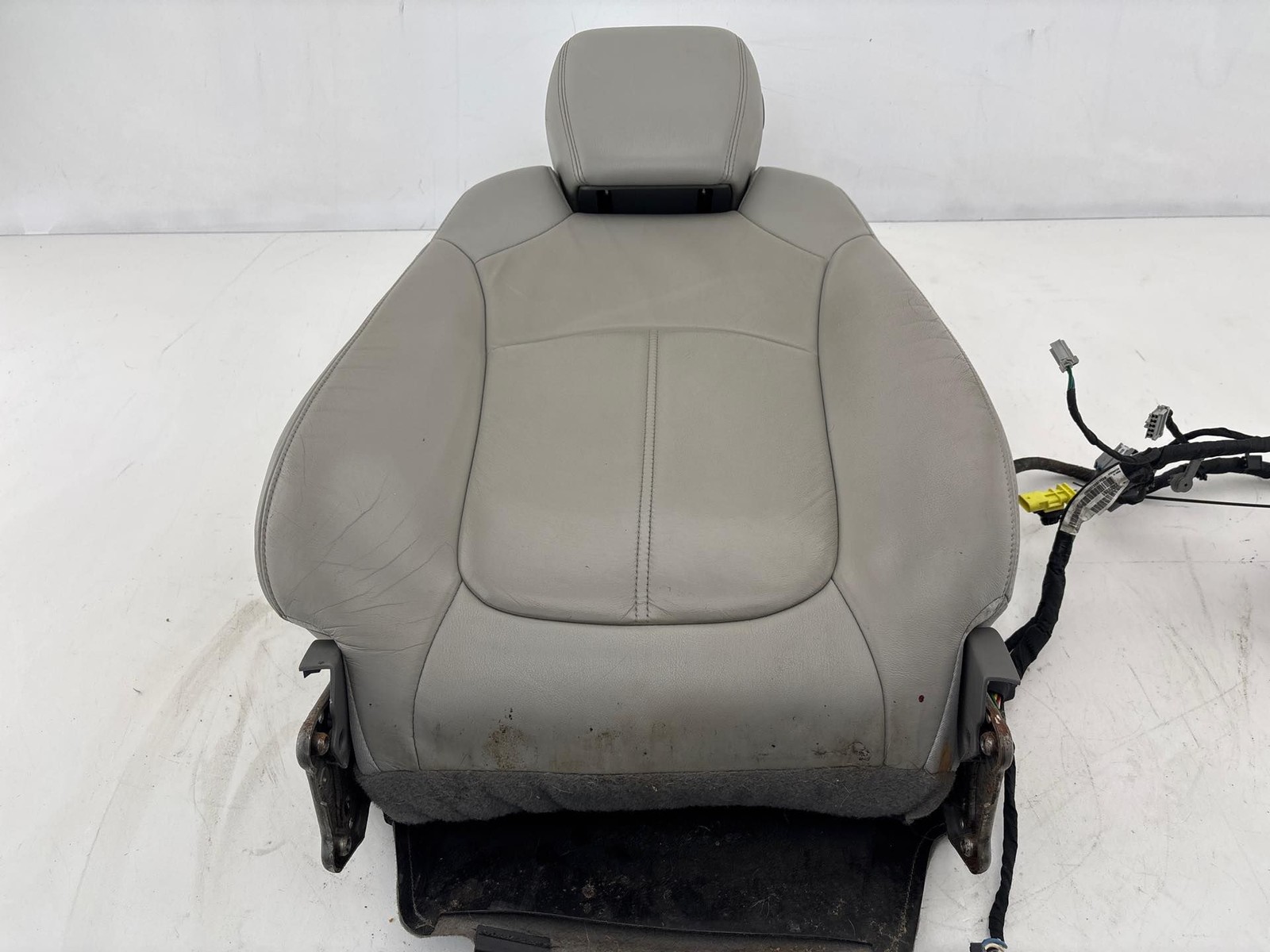 2015 - 2017 GMC Acadia Front Right Passenger Seat Upper Cushion OEM