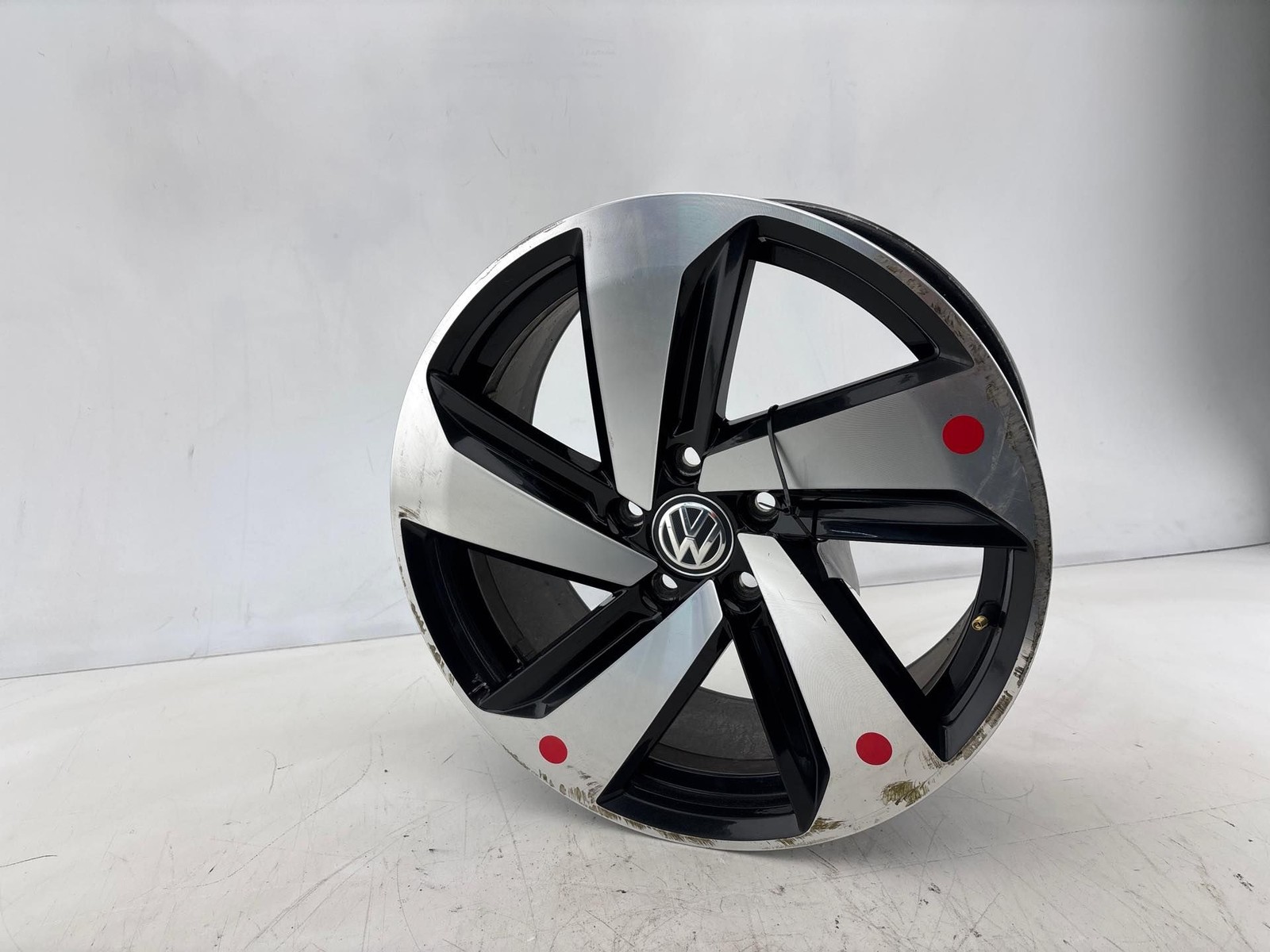 2019-2021 Volkswagen Golf GTI Wheel Rim 18x7.5J OEM 5GM601025Q