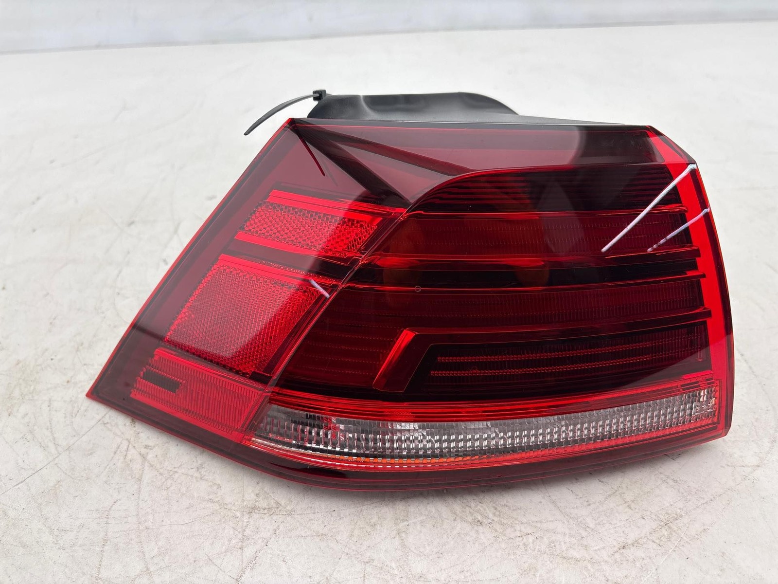 2018-2021 Volkswagen Golf GTI Rear Left Quarter Panel Tail Lamp OEM