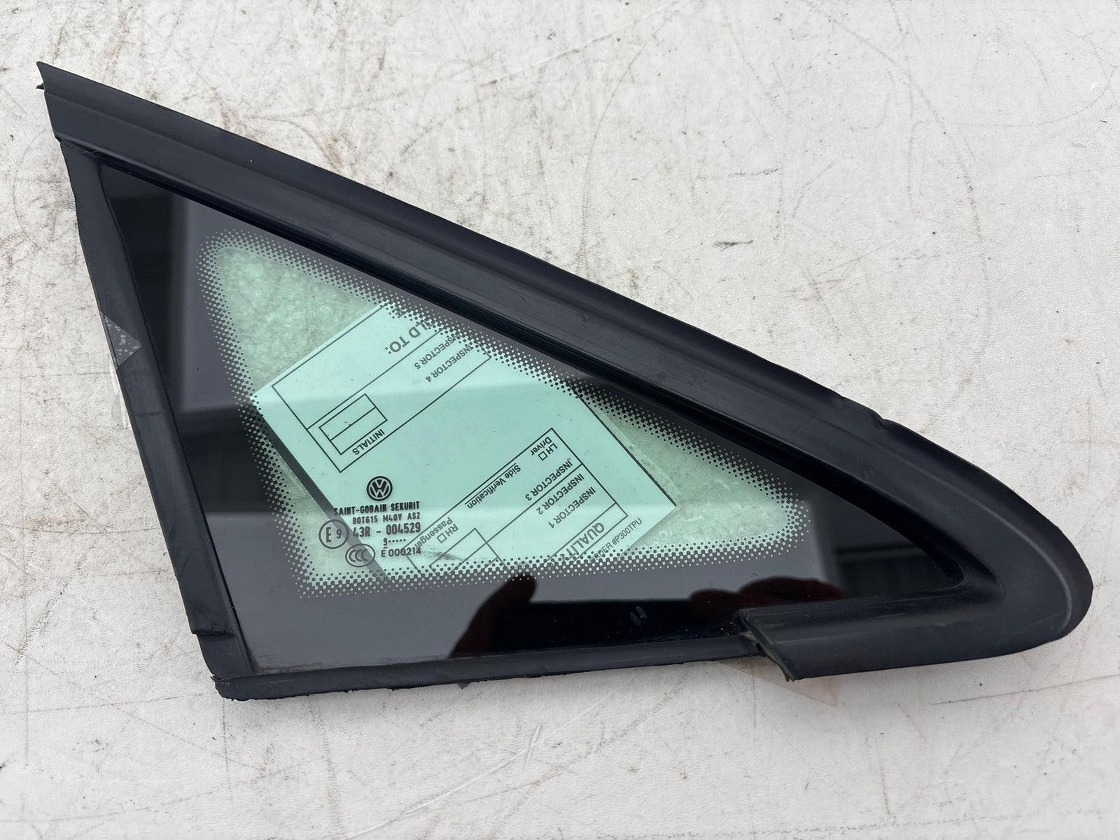 2015-2021 Volkswagen Golf GTI Front Right Side Vent Window Glass OEM