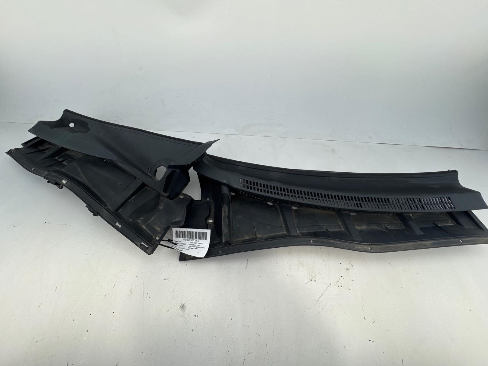 2009-2013 Toyota Corolla Front Cowl Vent Grille Top Cover Panel - Oem..